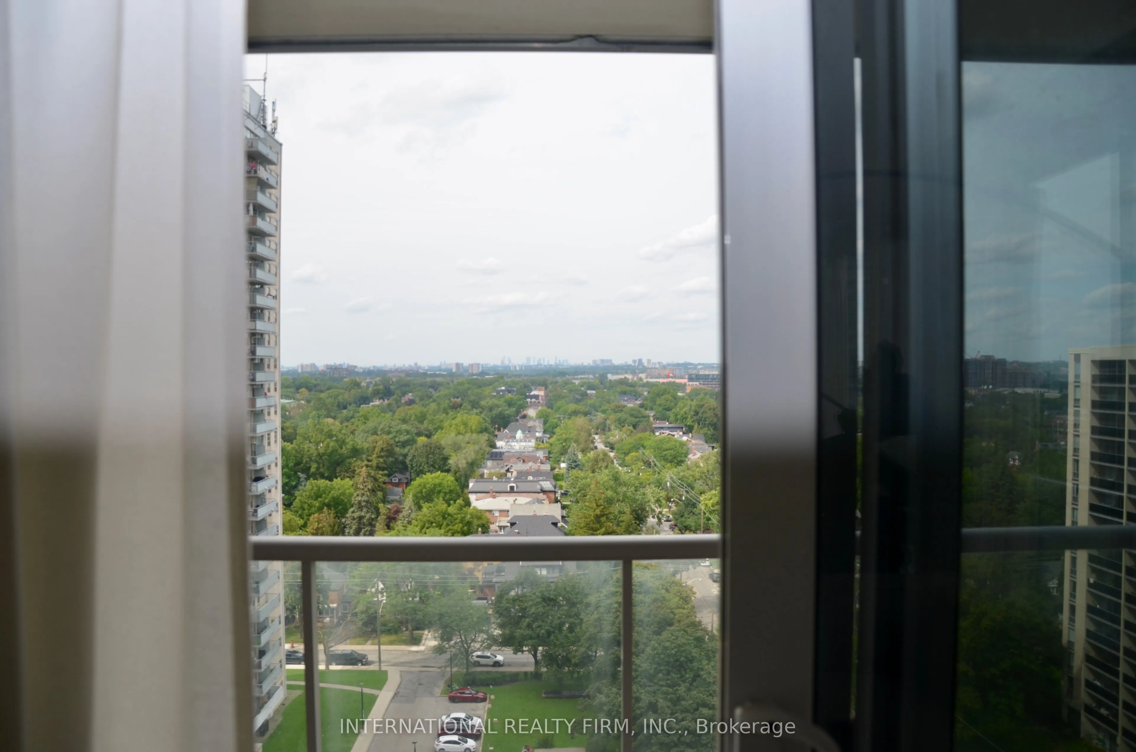 70 High Park Avenue #1403