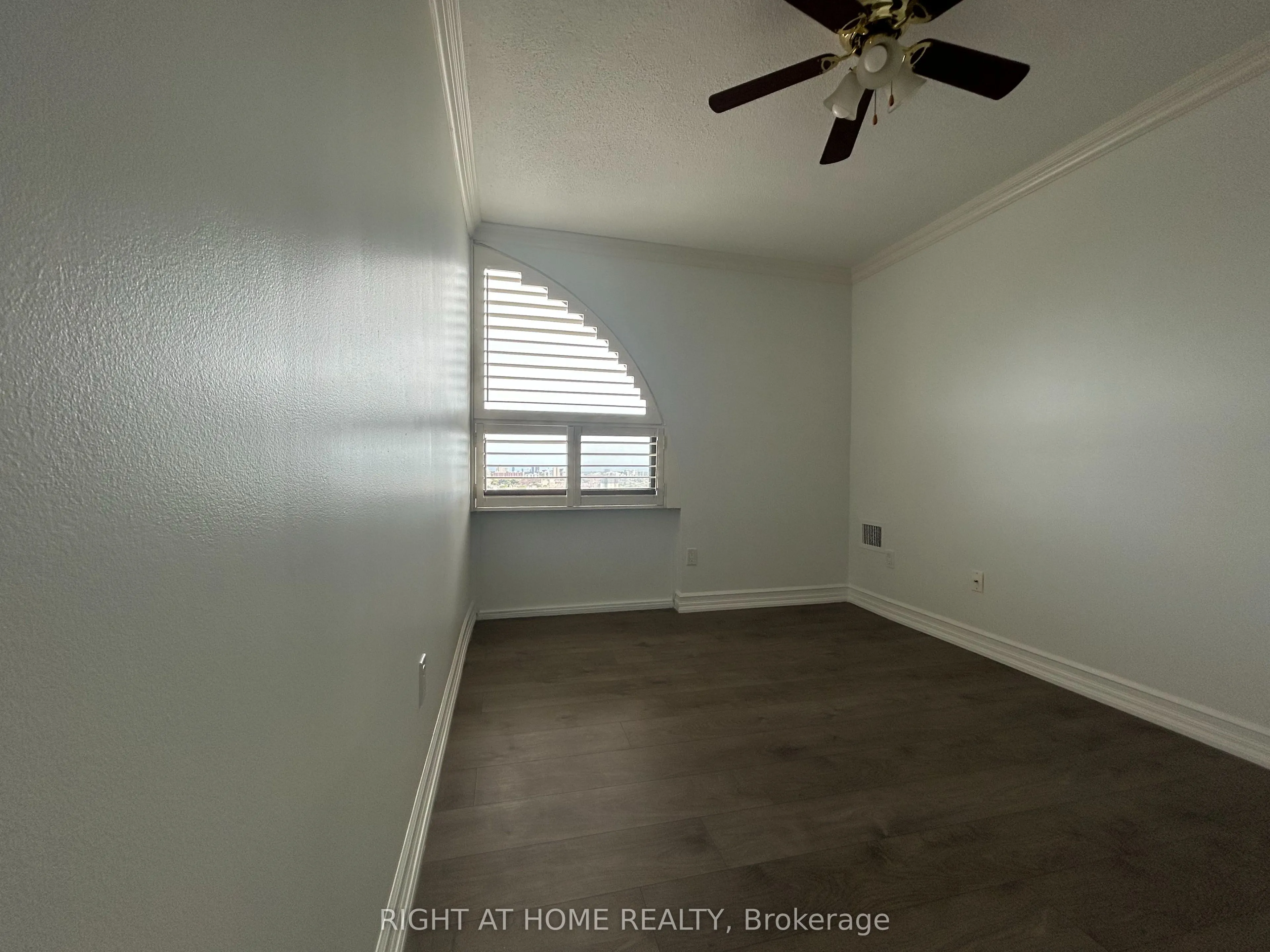 20 Mississauga Valley Boulevard #1801