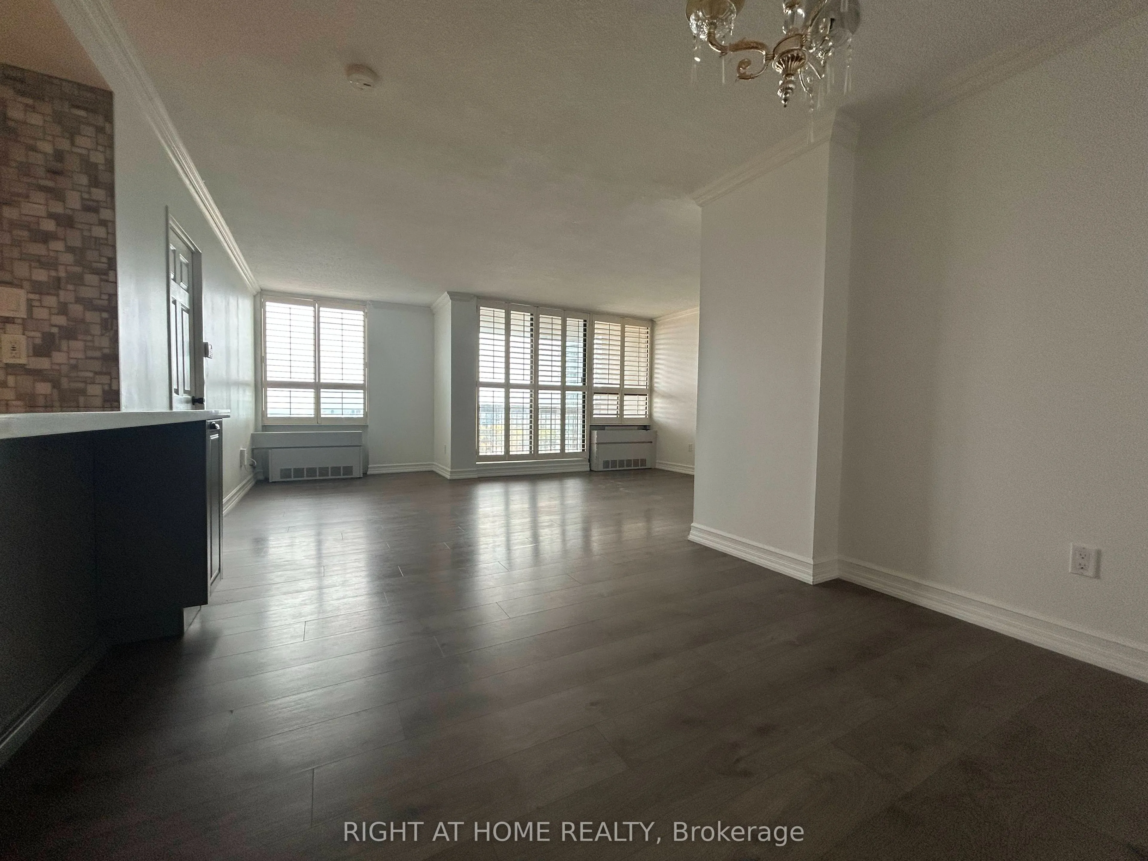 20 Mississauga Valley Boulevard #1801