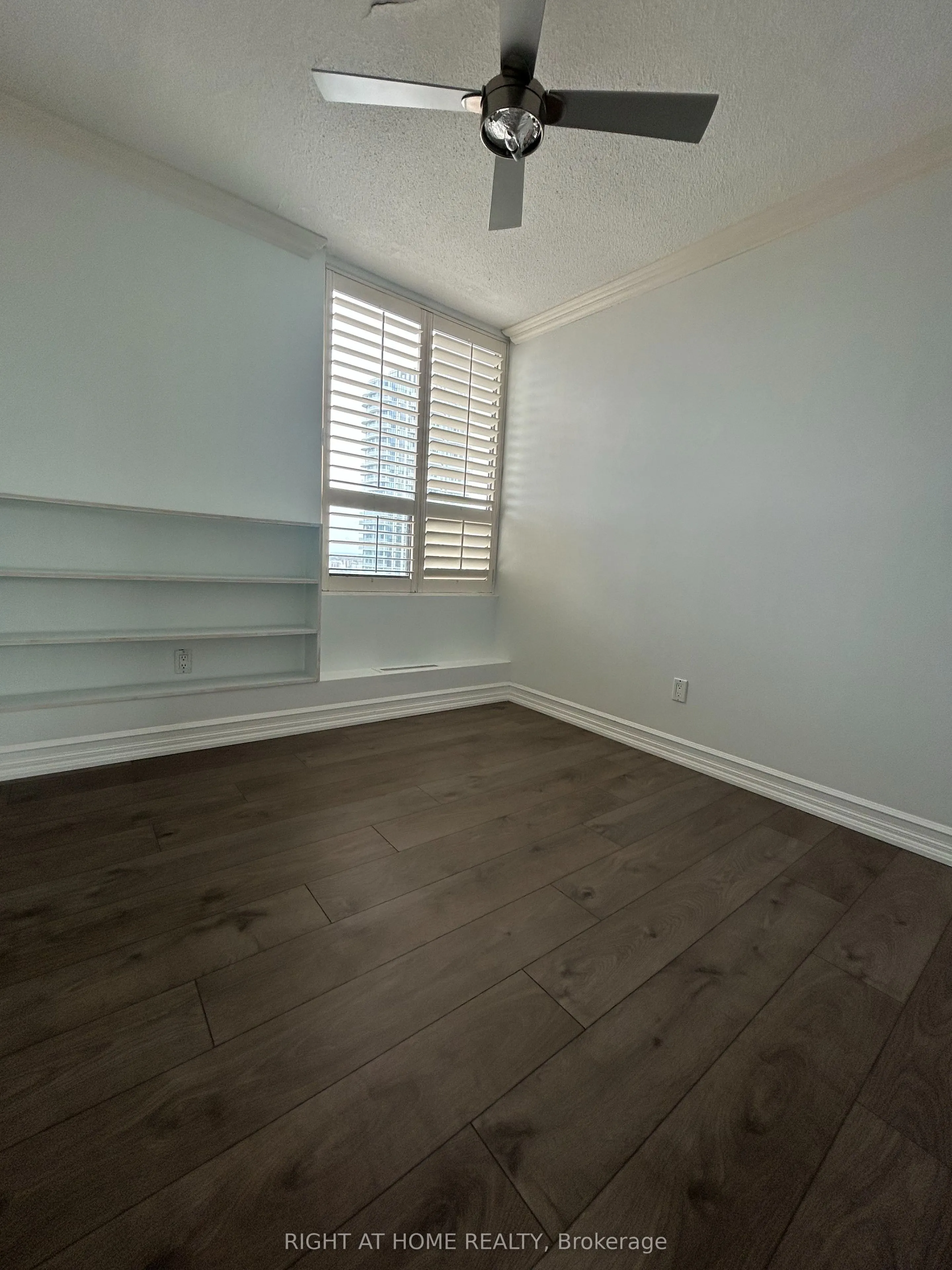 20 Mississauga Valley Boulevard #1801