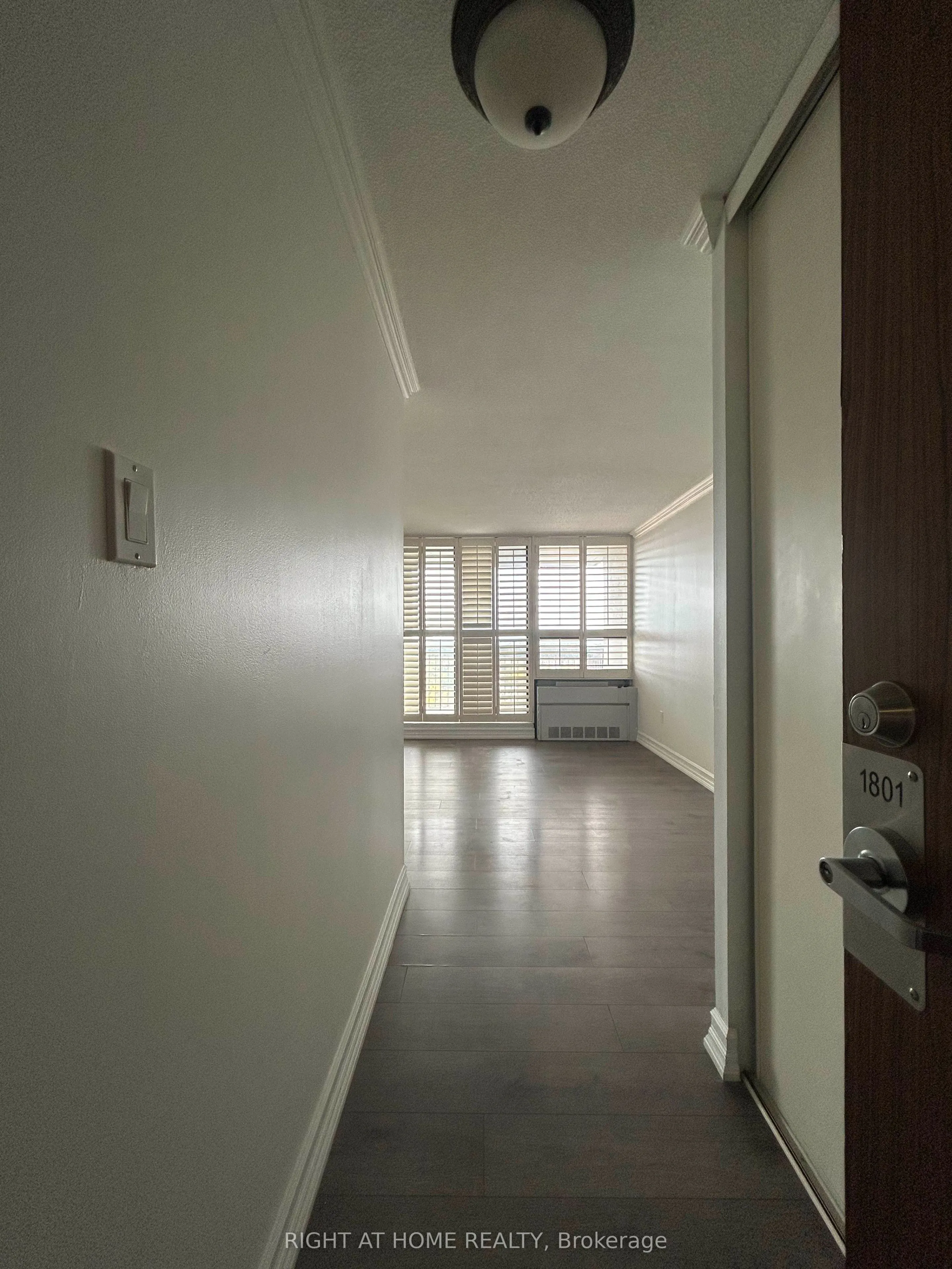 20 Mississauga Valley Boulevard #1801