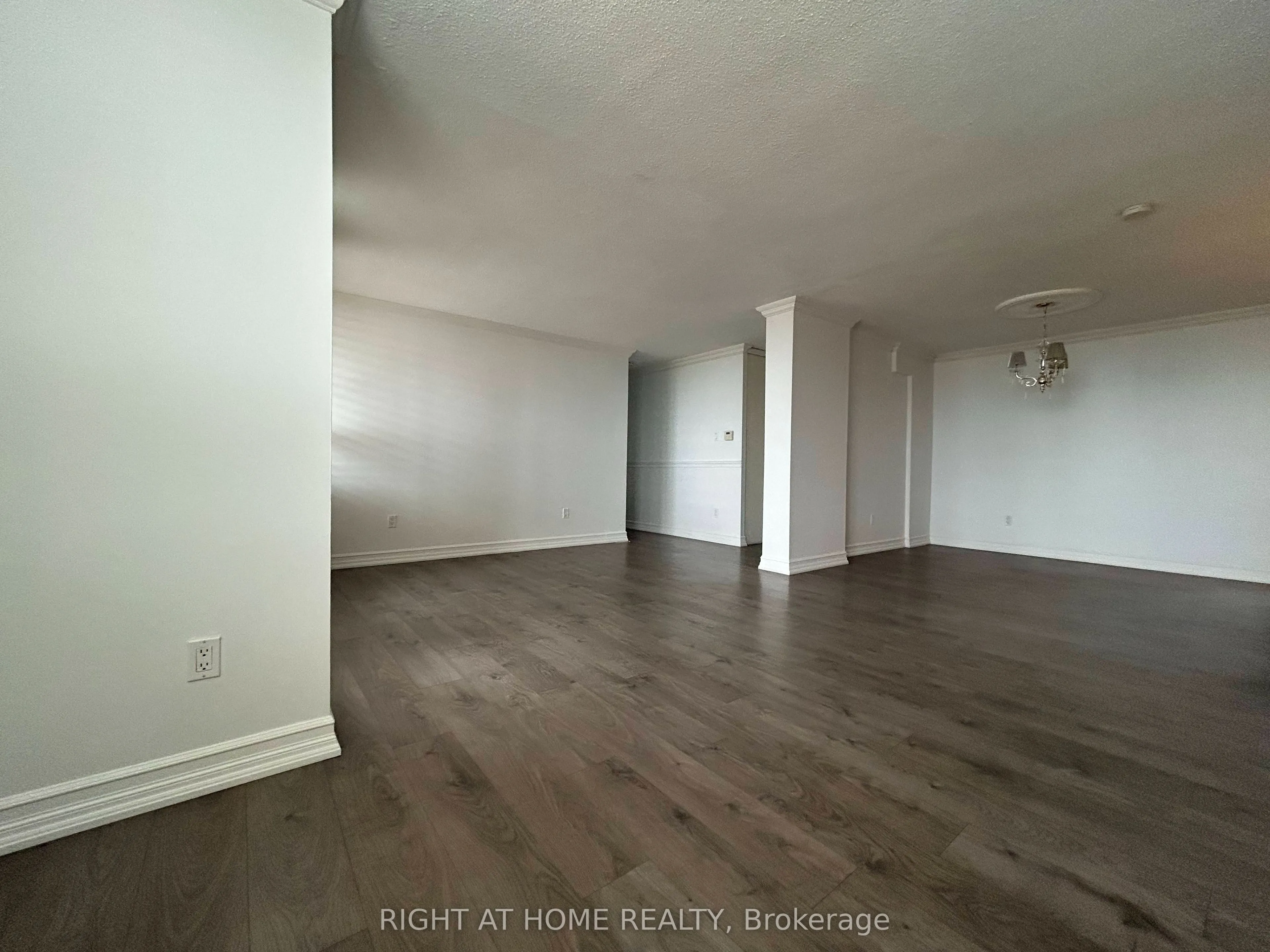20 Mississauga Valley Boulevard #1801