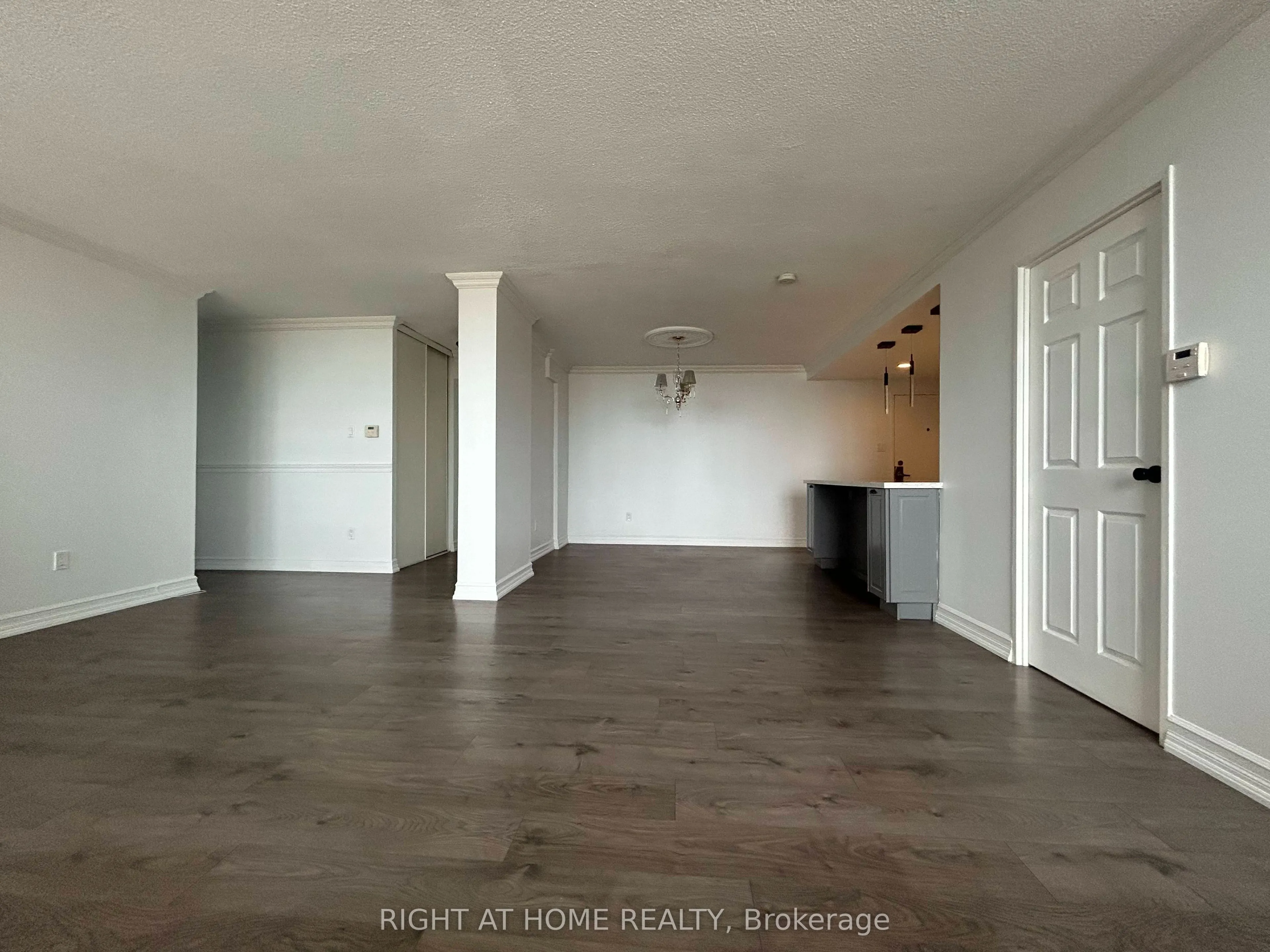 20 Mississauga Valley Boulevard #1801