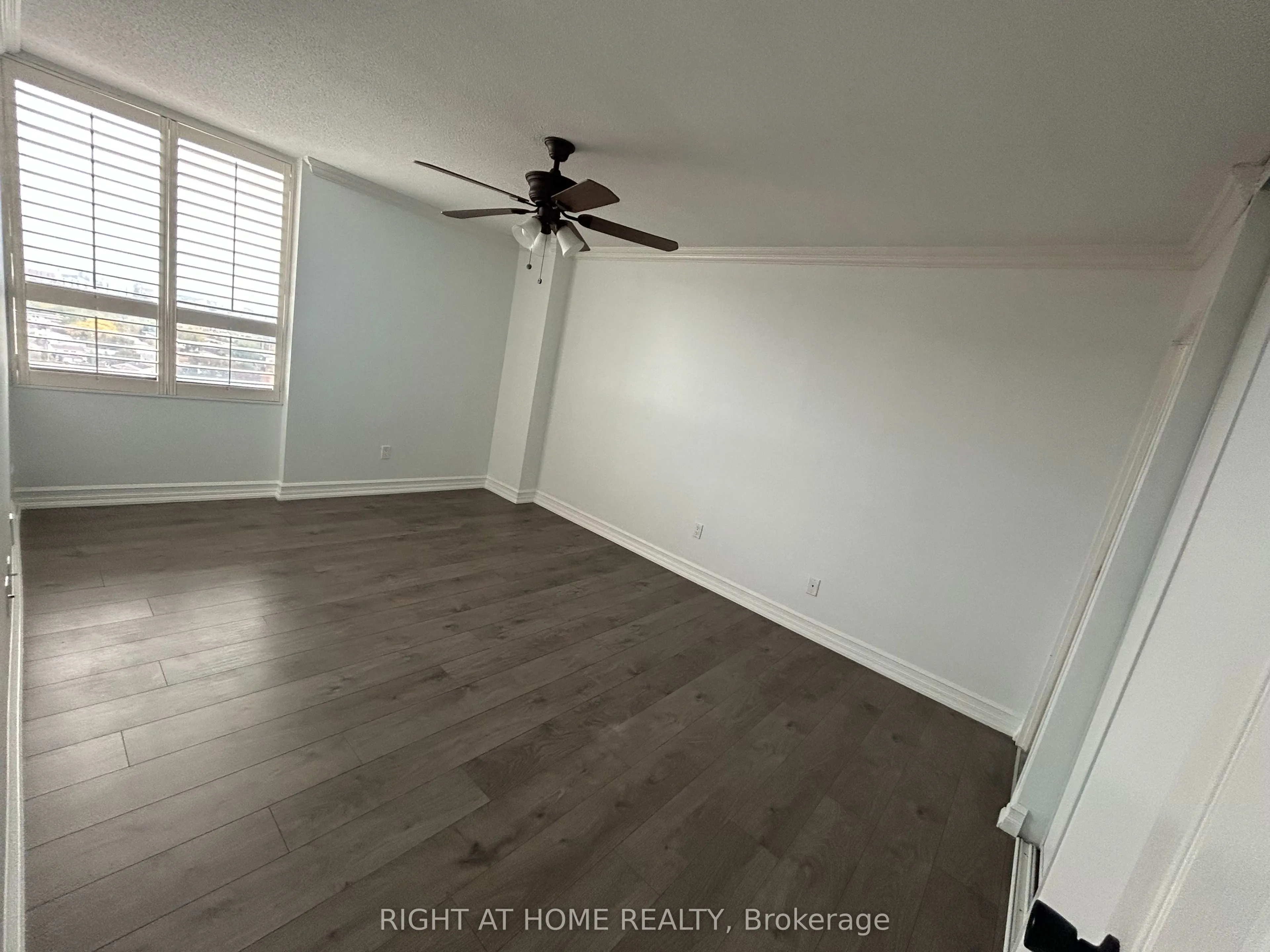 20 Mississauga Valley Boulevard #1801