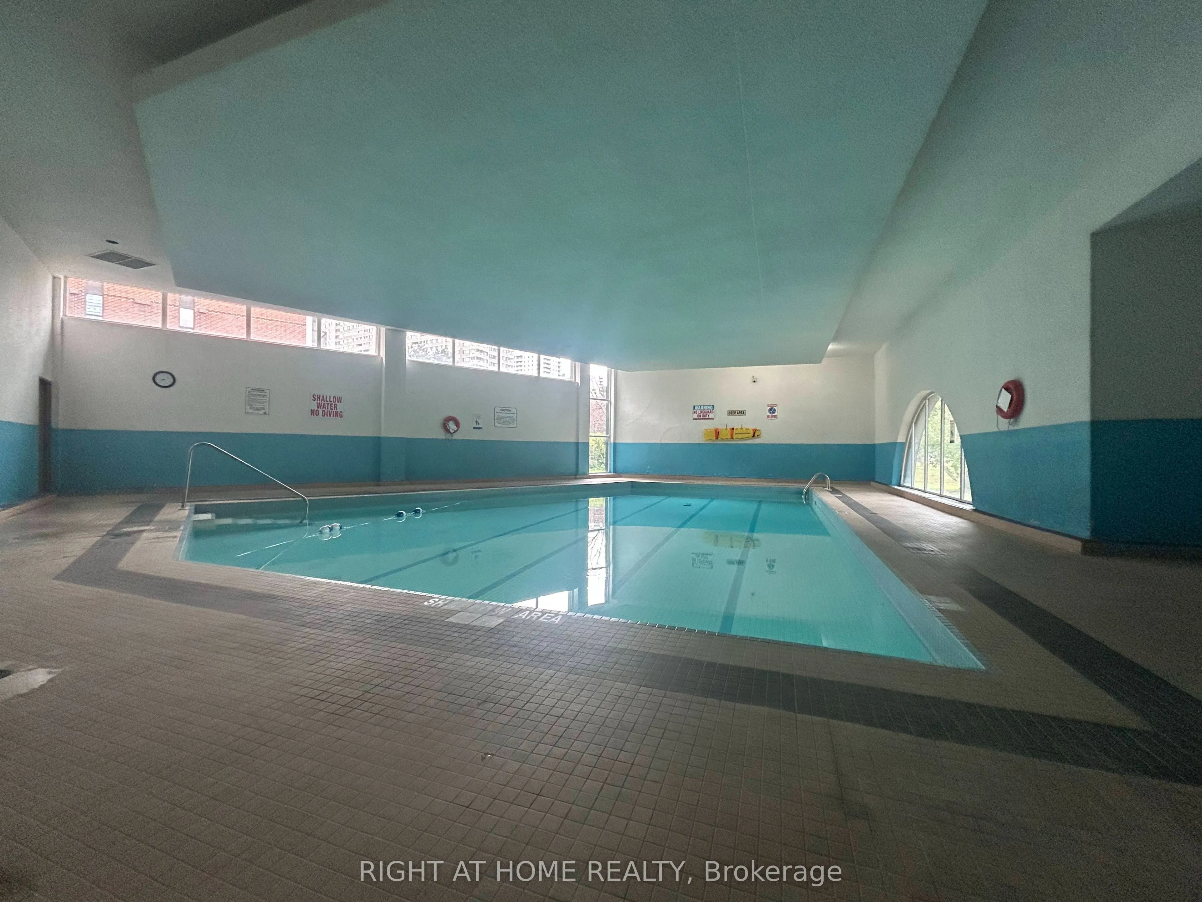20 Mississauga Valley Boulevard #1801