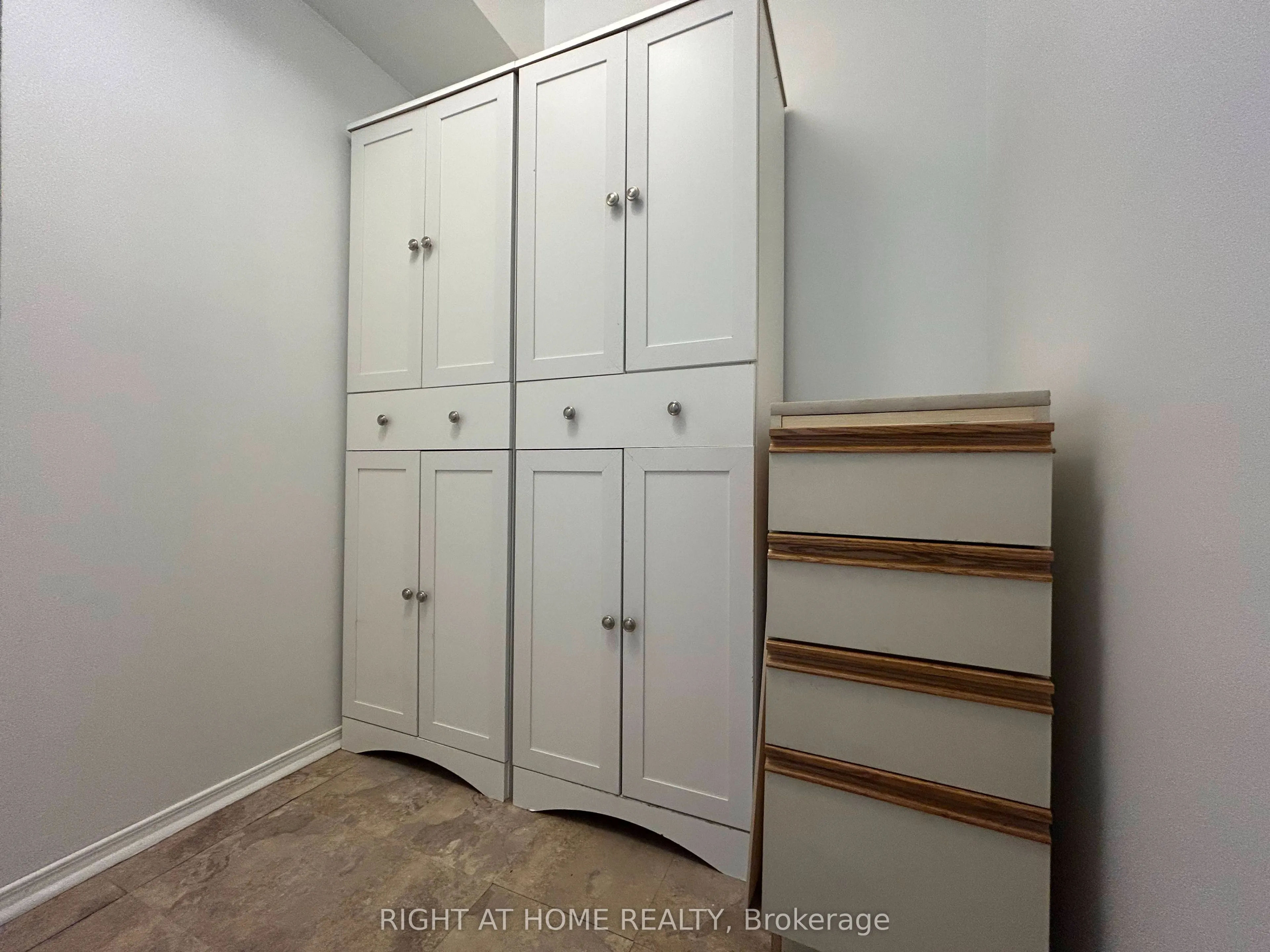 20 Mississauga Valley Boulevard #1801
