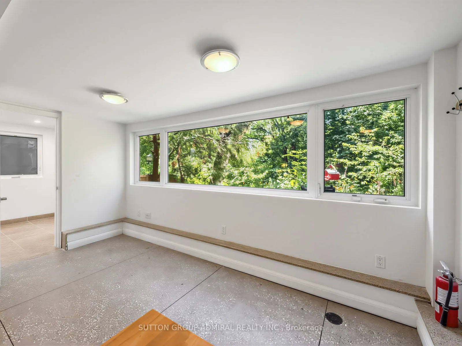 246 Ellis Avenue #Lower