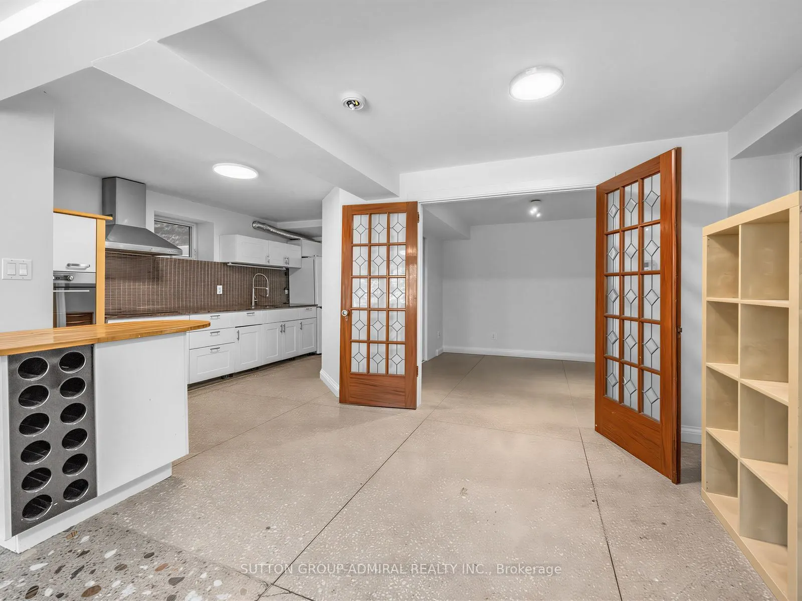 246 Ellis Avenue #Lower