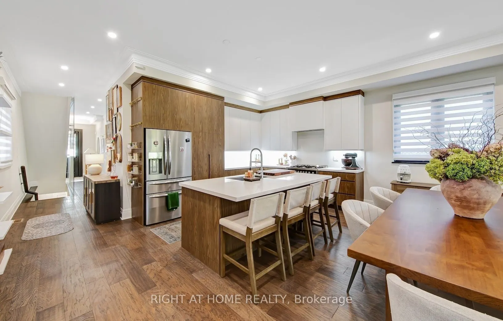 1017 Lorne Park Road