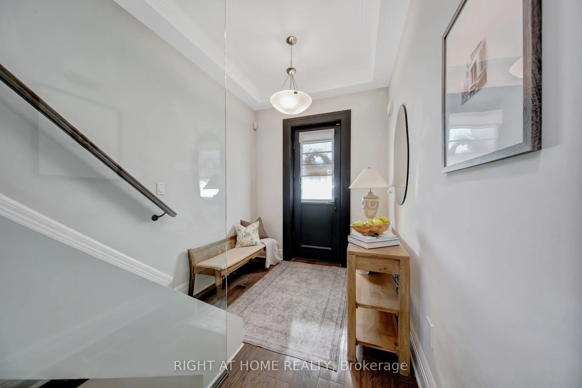 1017 Lorne Park Road
