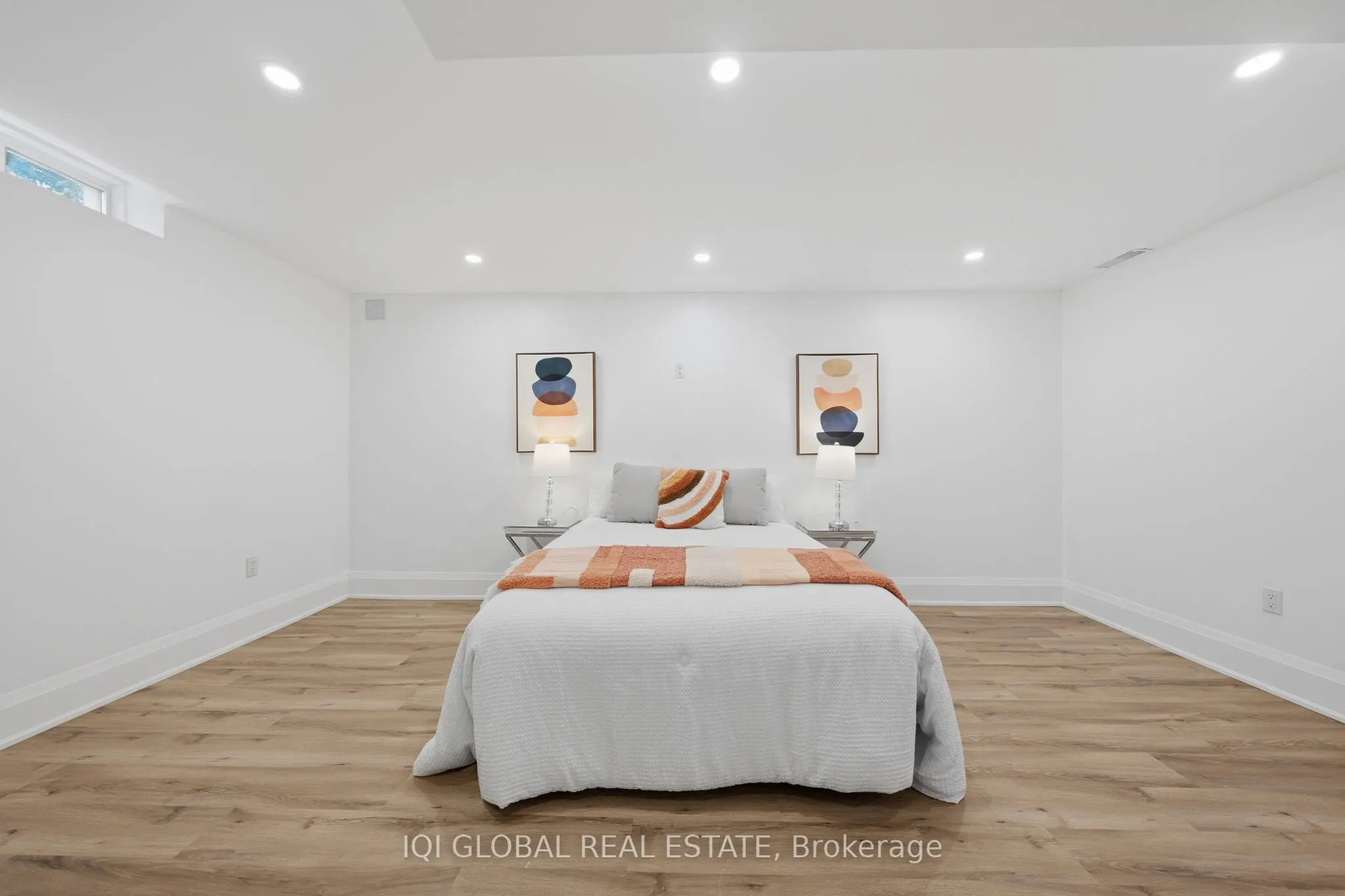 505 Ravineview Way
