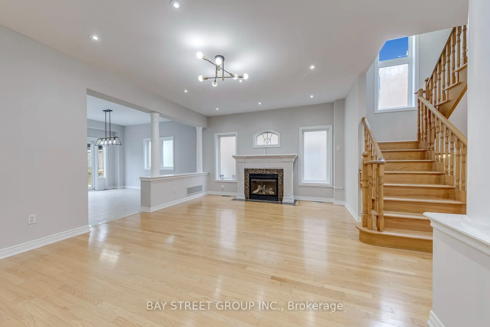 2455 Felhaber Crescent