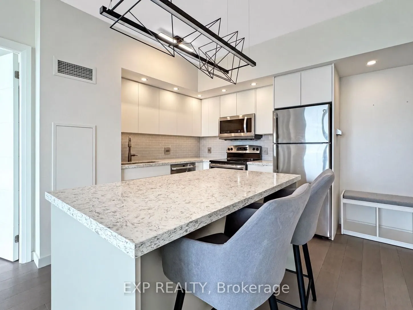 2200 Lakeshore Boulevard W #3210