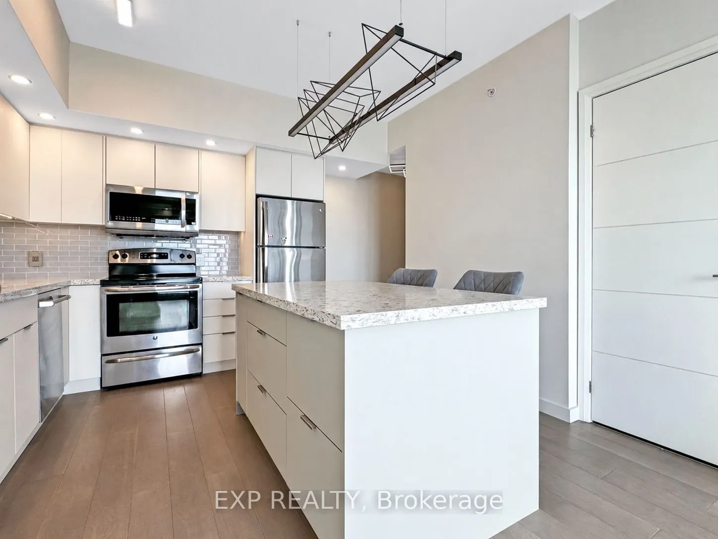 2200 Lakeshore Boulevard W #3210