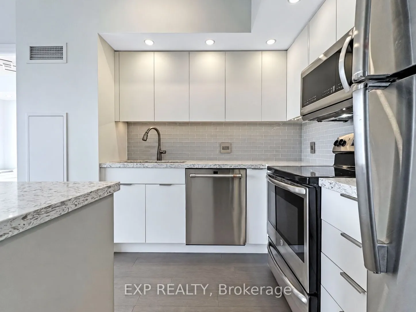 2200 Lakeshore Boulevard W #3210