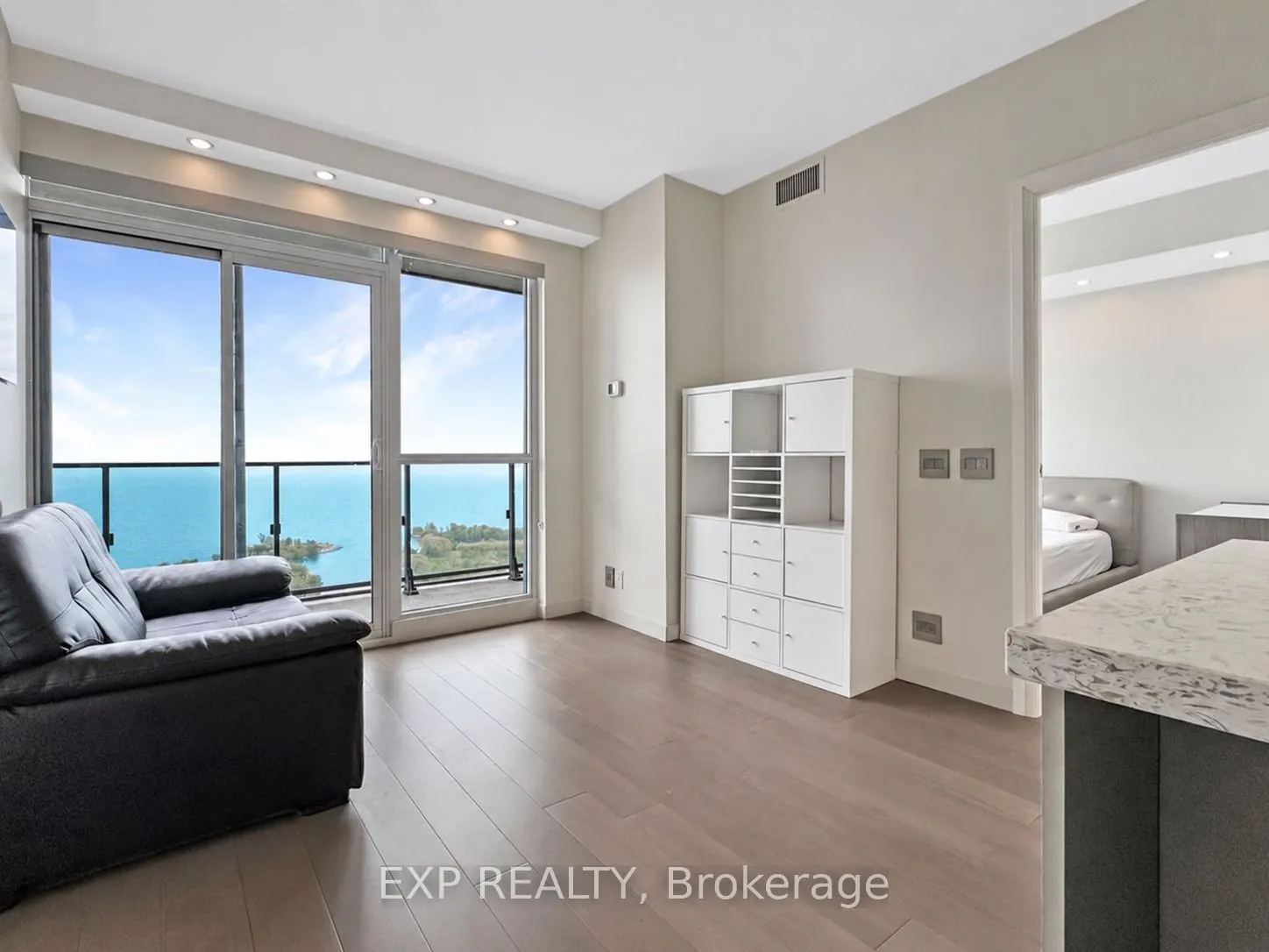 2200 Lakeshore Boulevard W #3210