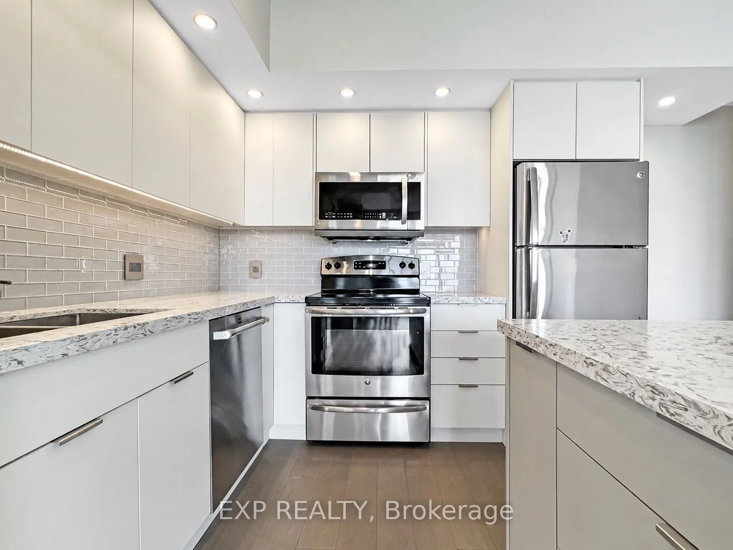2200 Lakeshore Boulevard W #3210