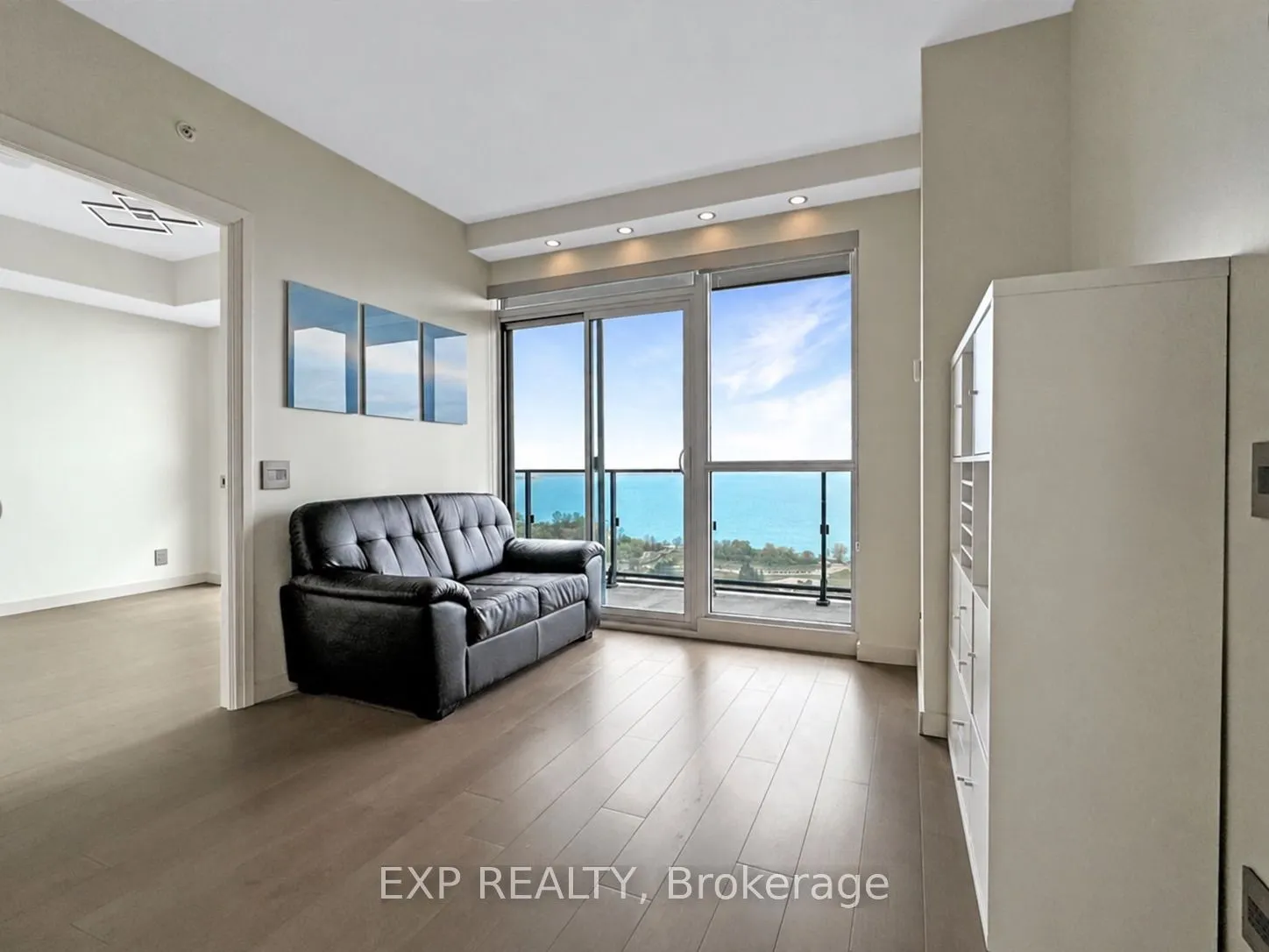 2200 Lakeshore Boulevard W #3210