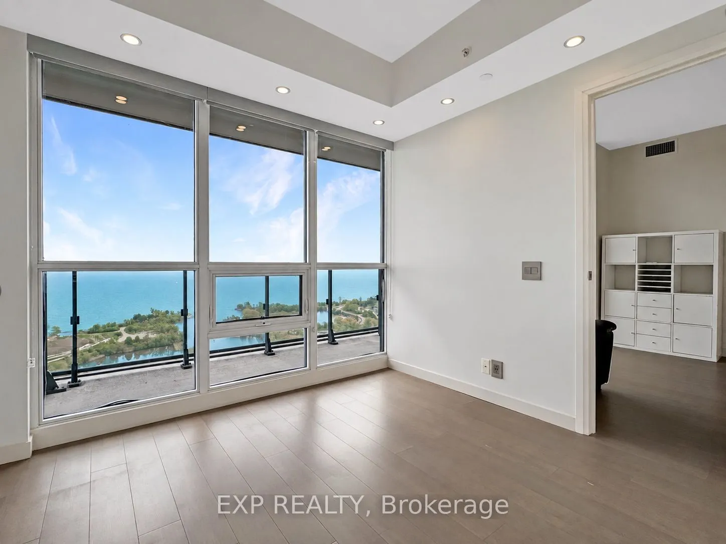 2200 Lakeshore Boulevard W #3210