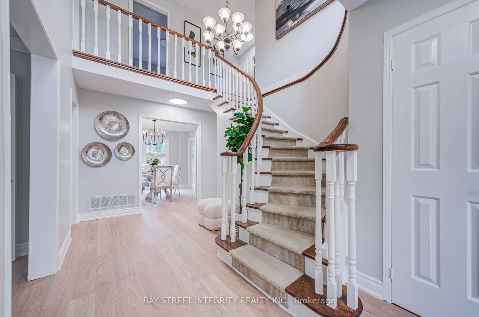 1341 Old English Lane