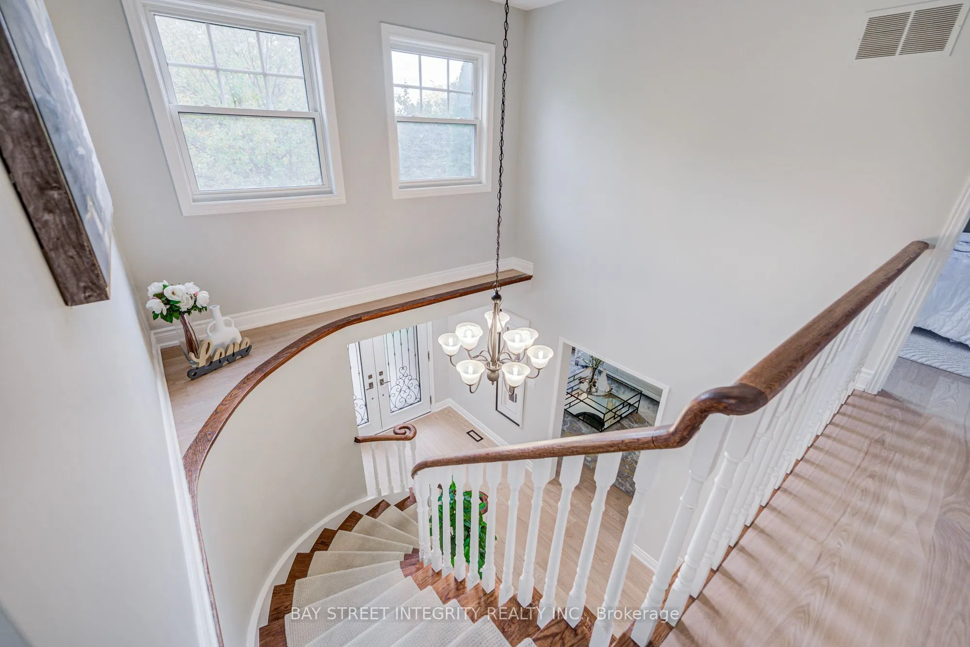 1341 Old English Lane