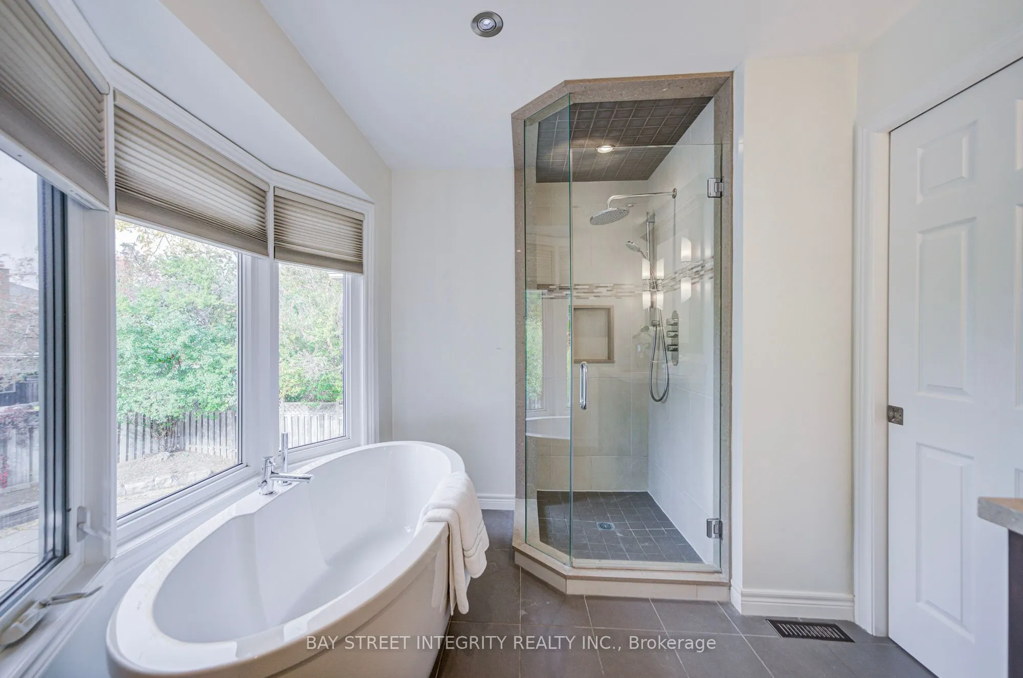 1341 Old English Lane