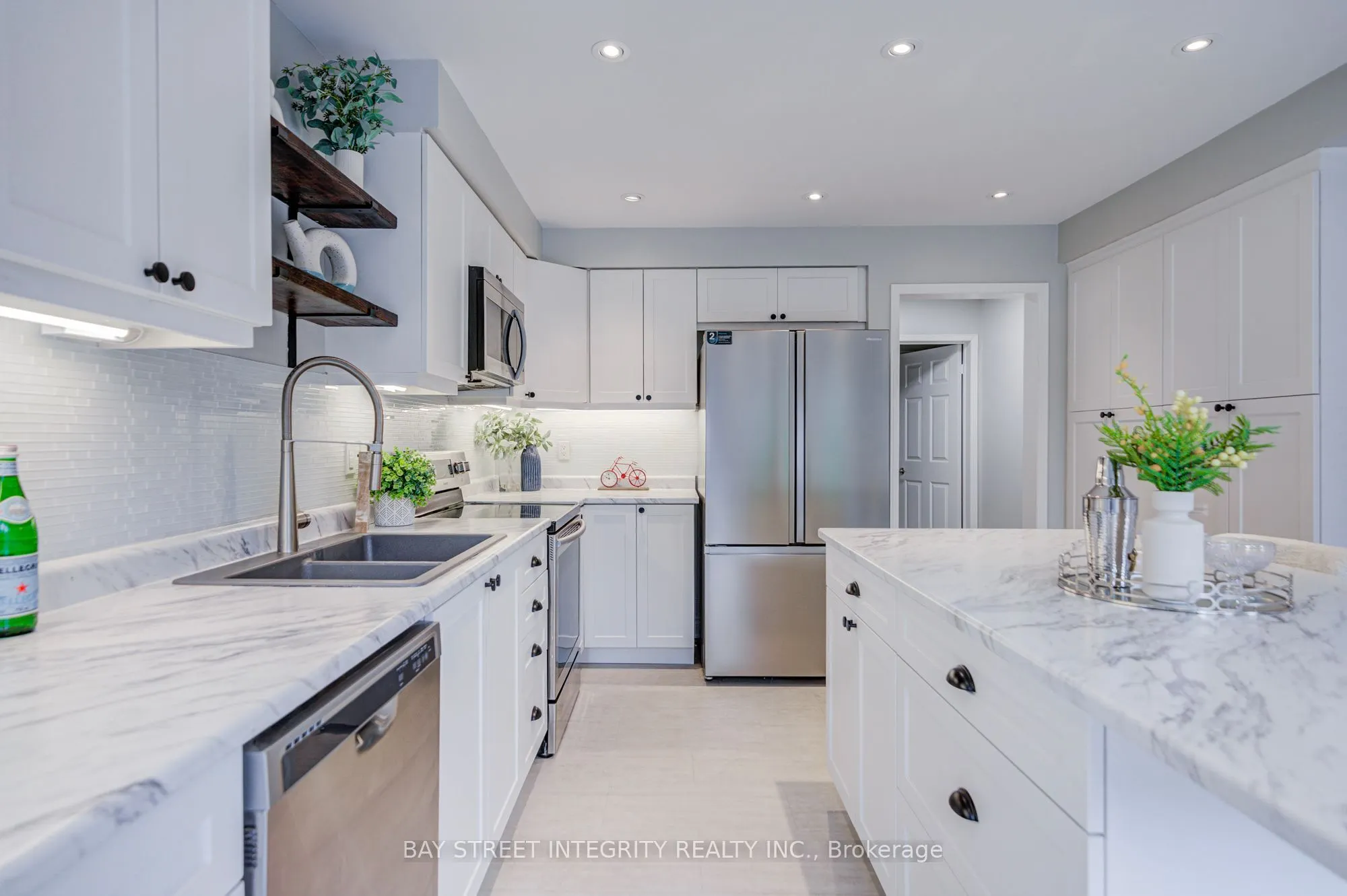 1341 Old English Lane