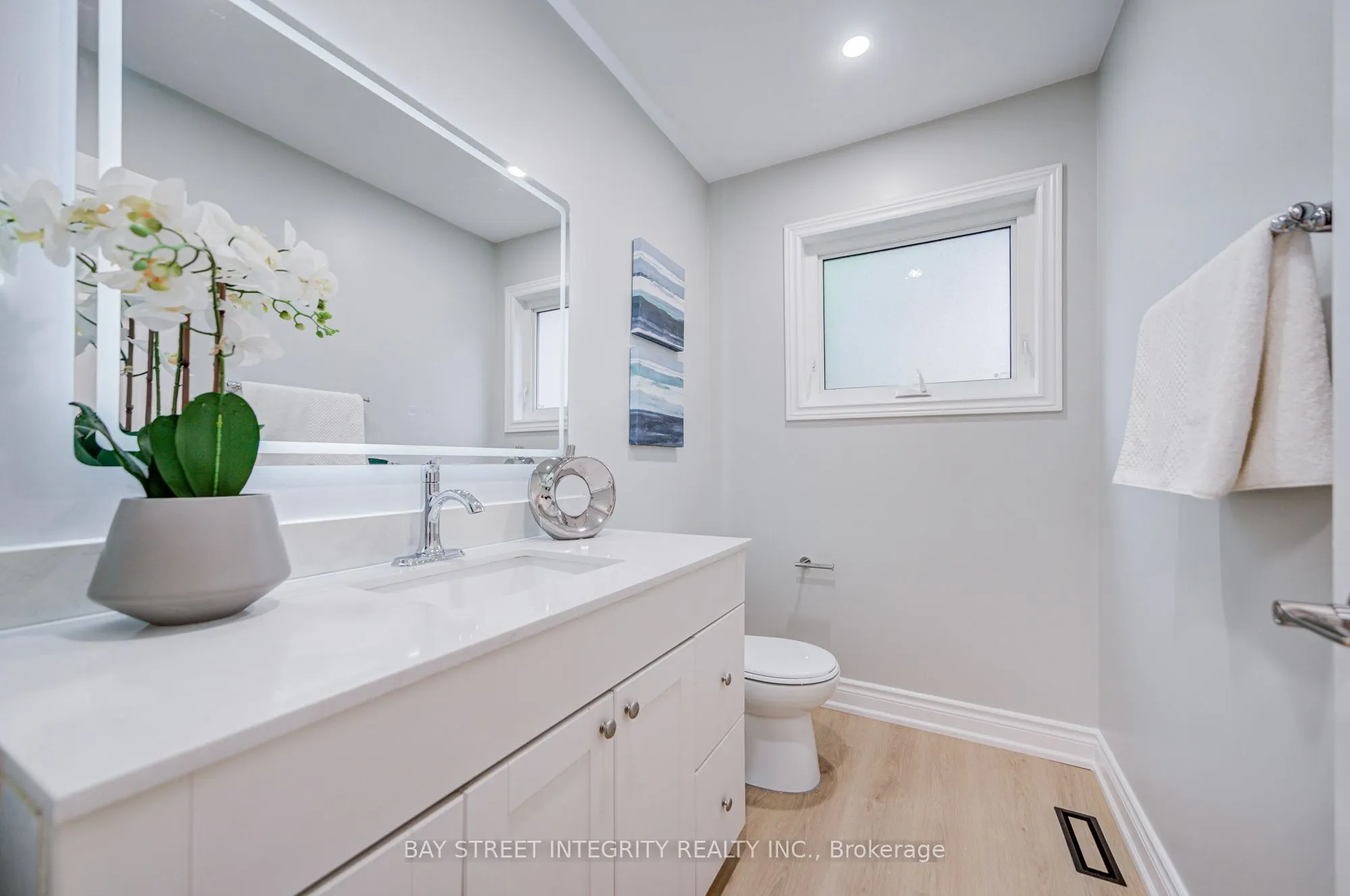 1341 Old English Lane