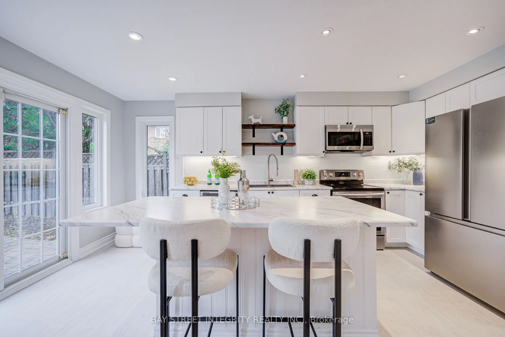 1341 Old English Lane