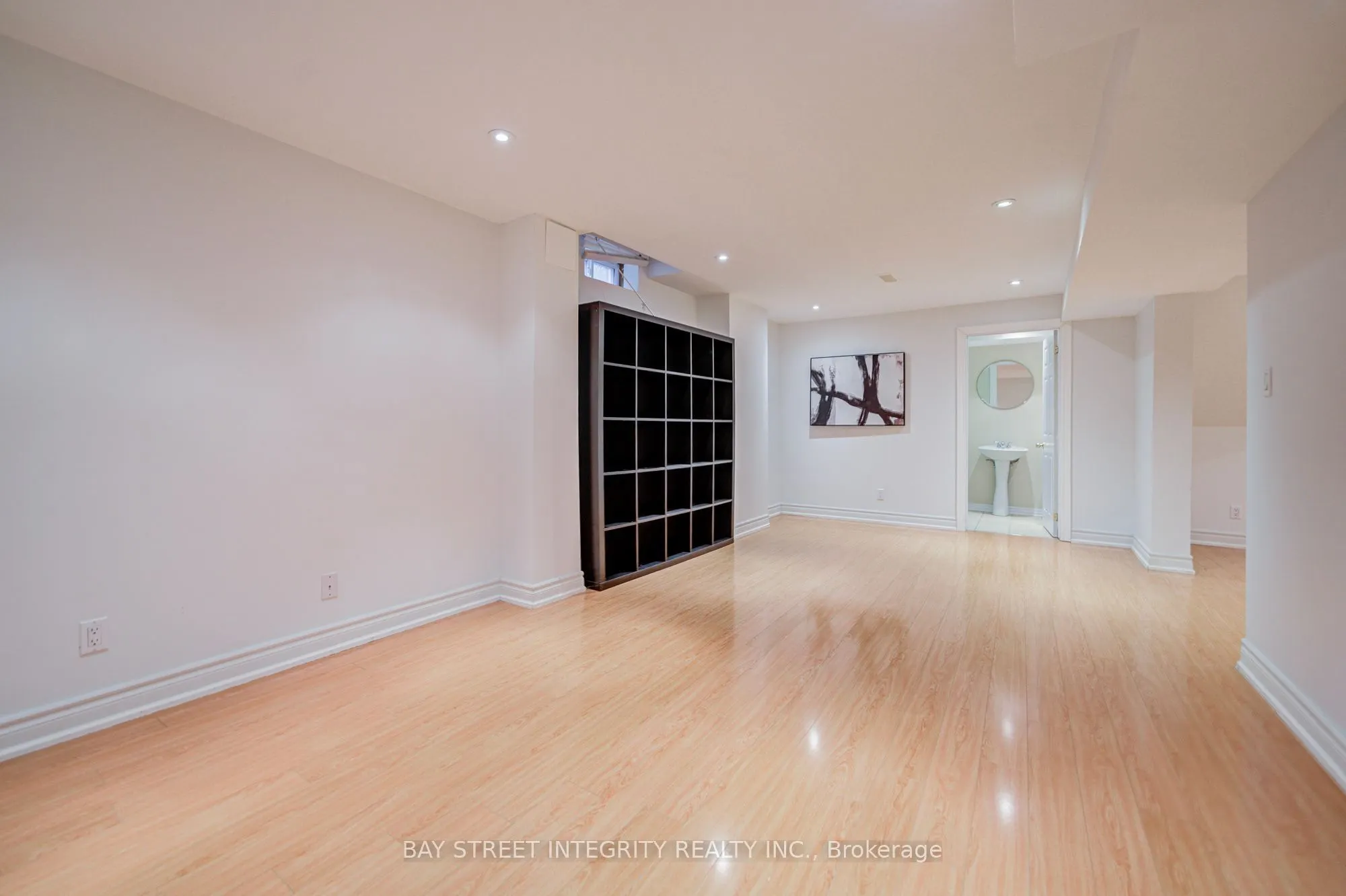 1341 Old English Lane