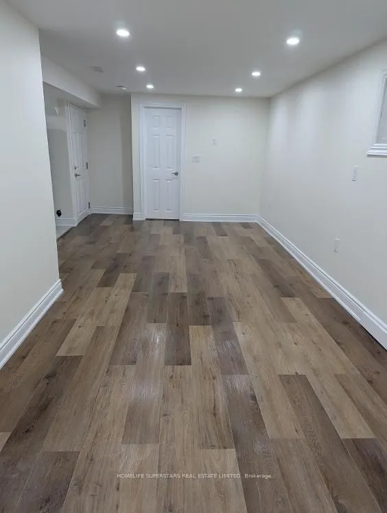 26 Glenmore Crescent #Basement Apartment
