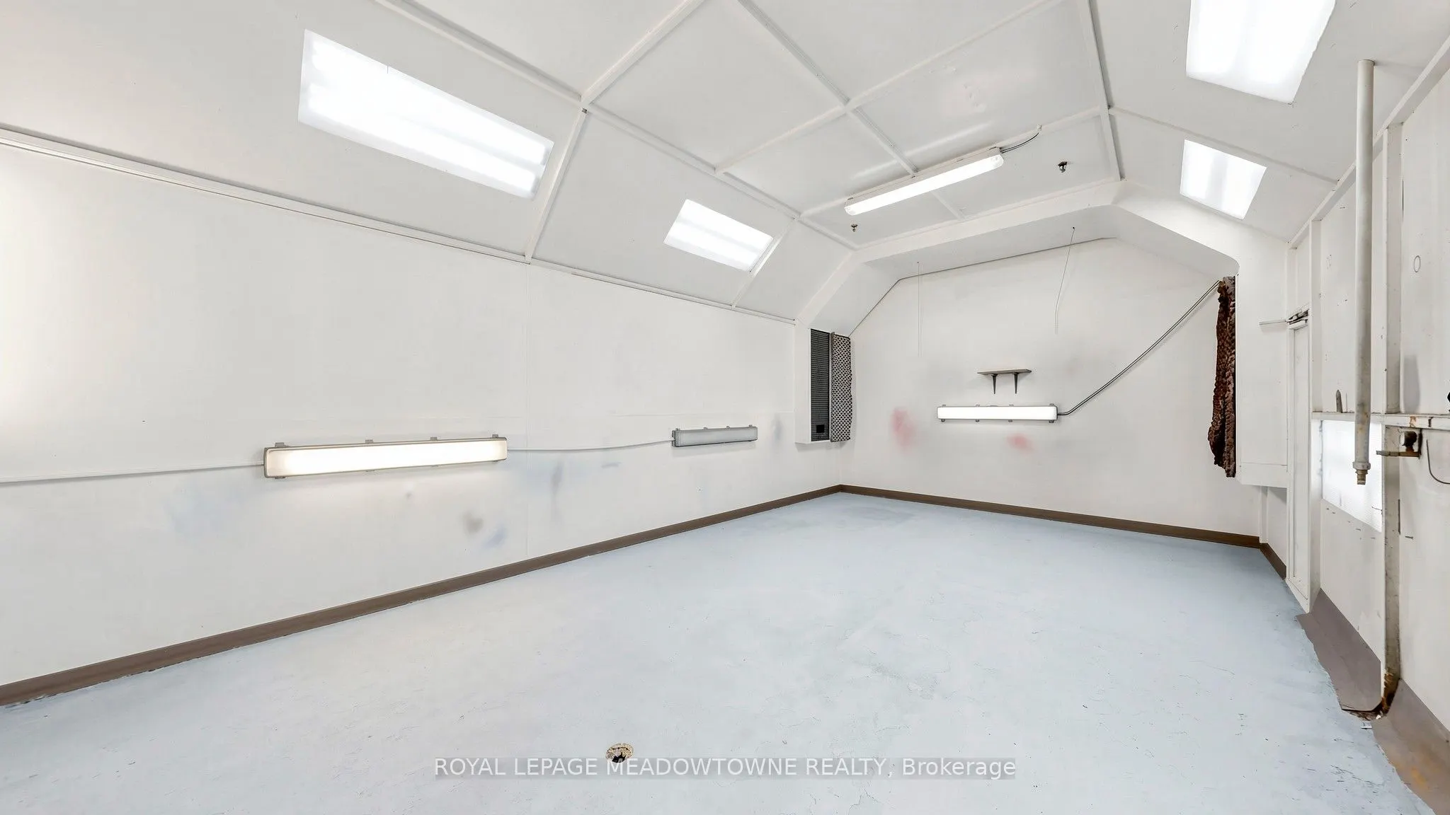 305 Armstrong Avenue #3B4