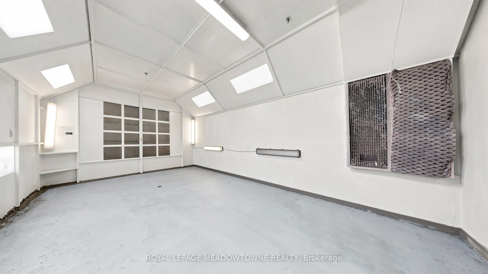 305 Armstrong Avenue #3B4
