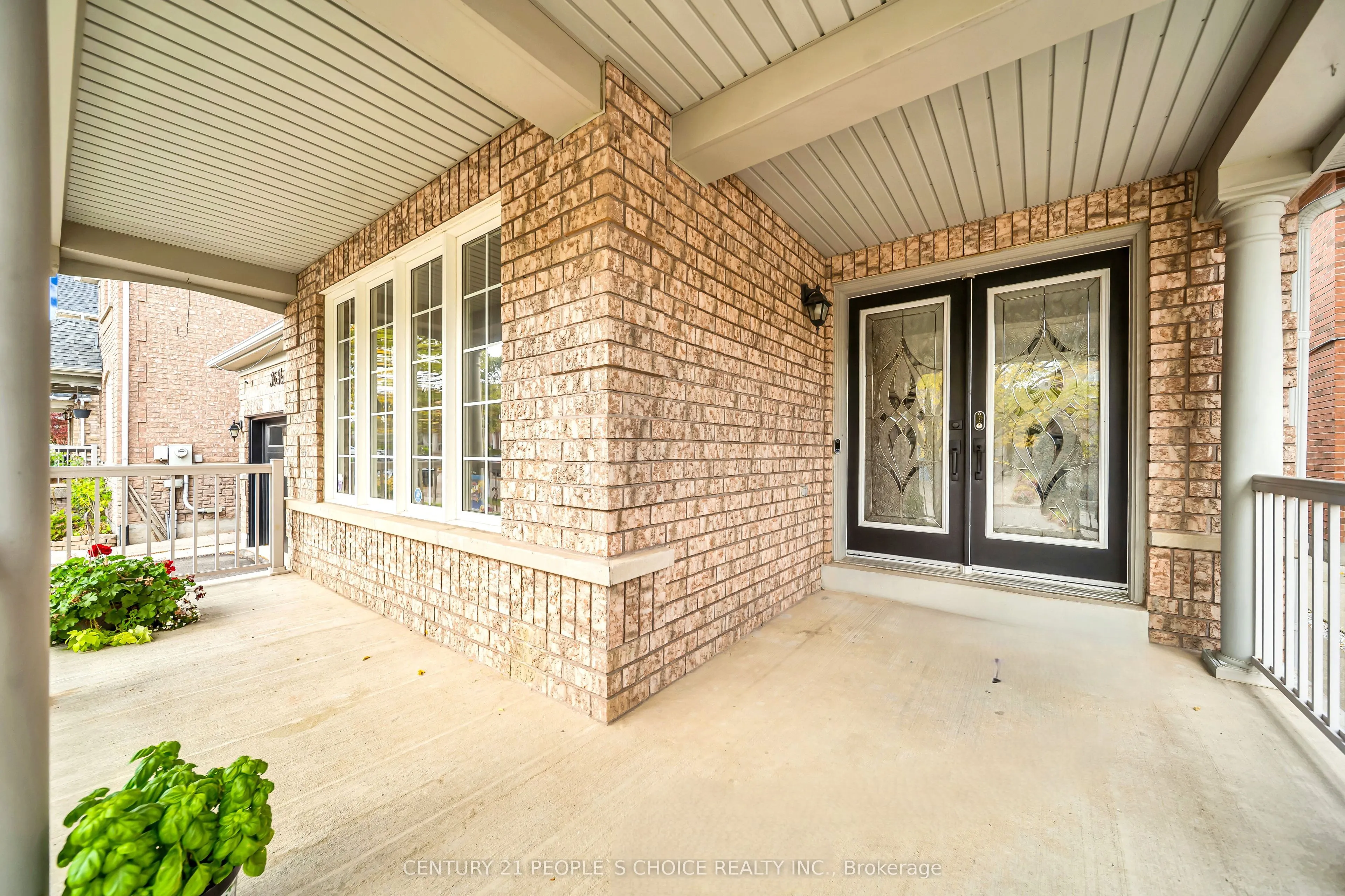 36 Humbolt Crescent