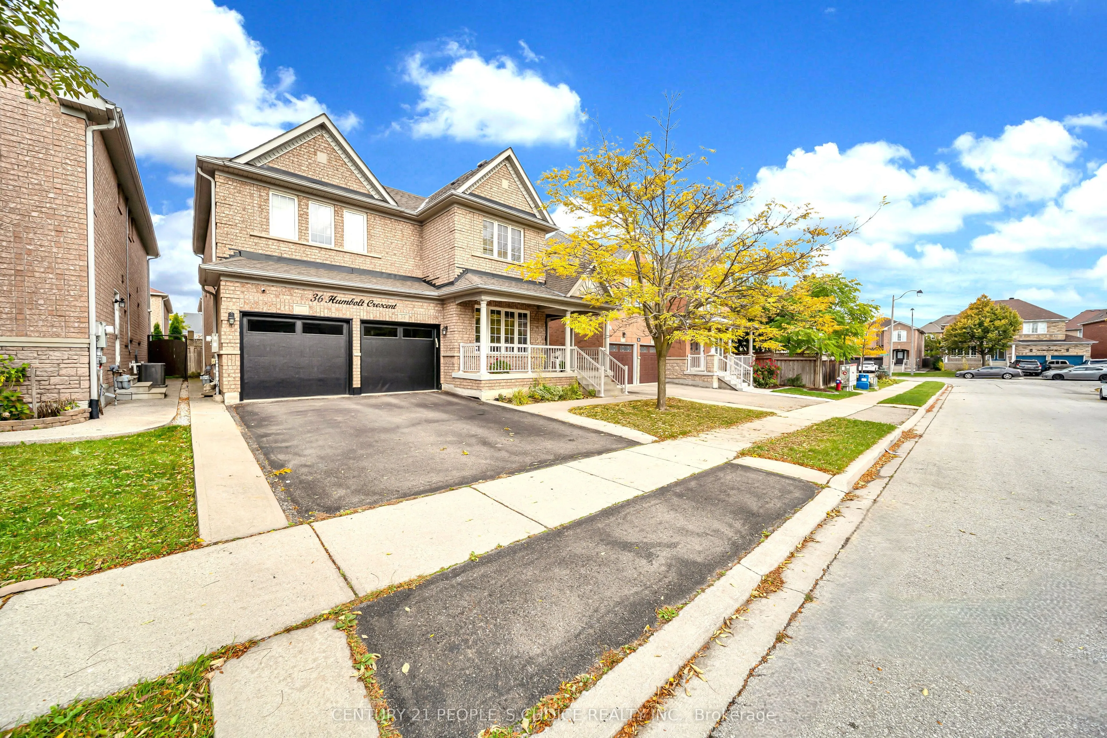 36 Humbolt Crescent