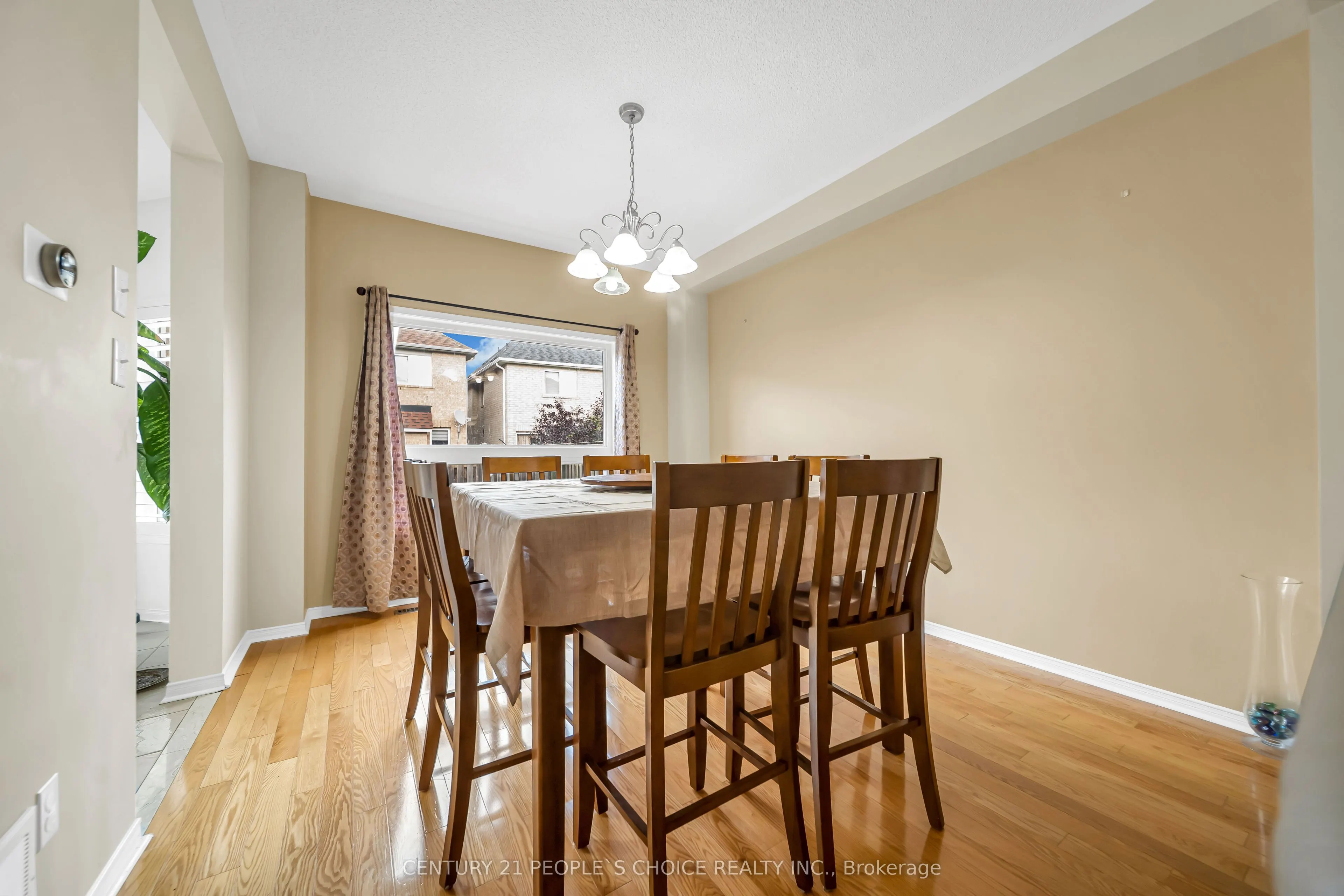 36 Humbolt Crescent