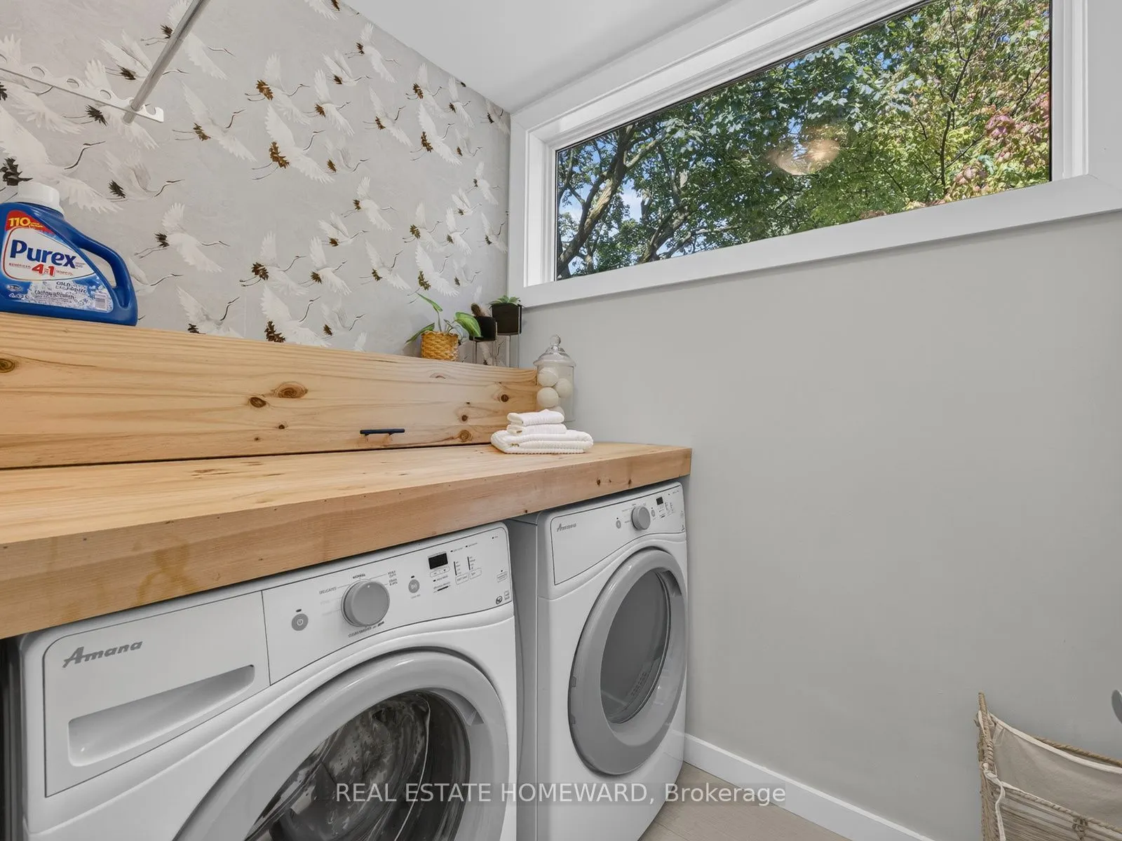 69 Ringley Avenue