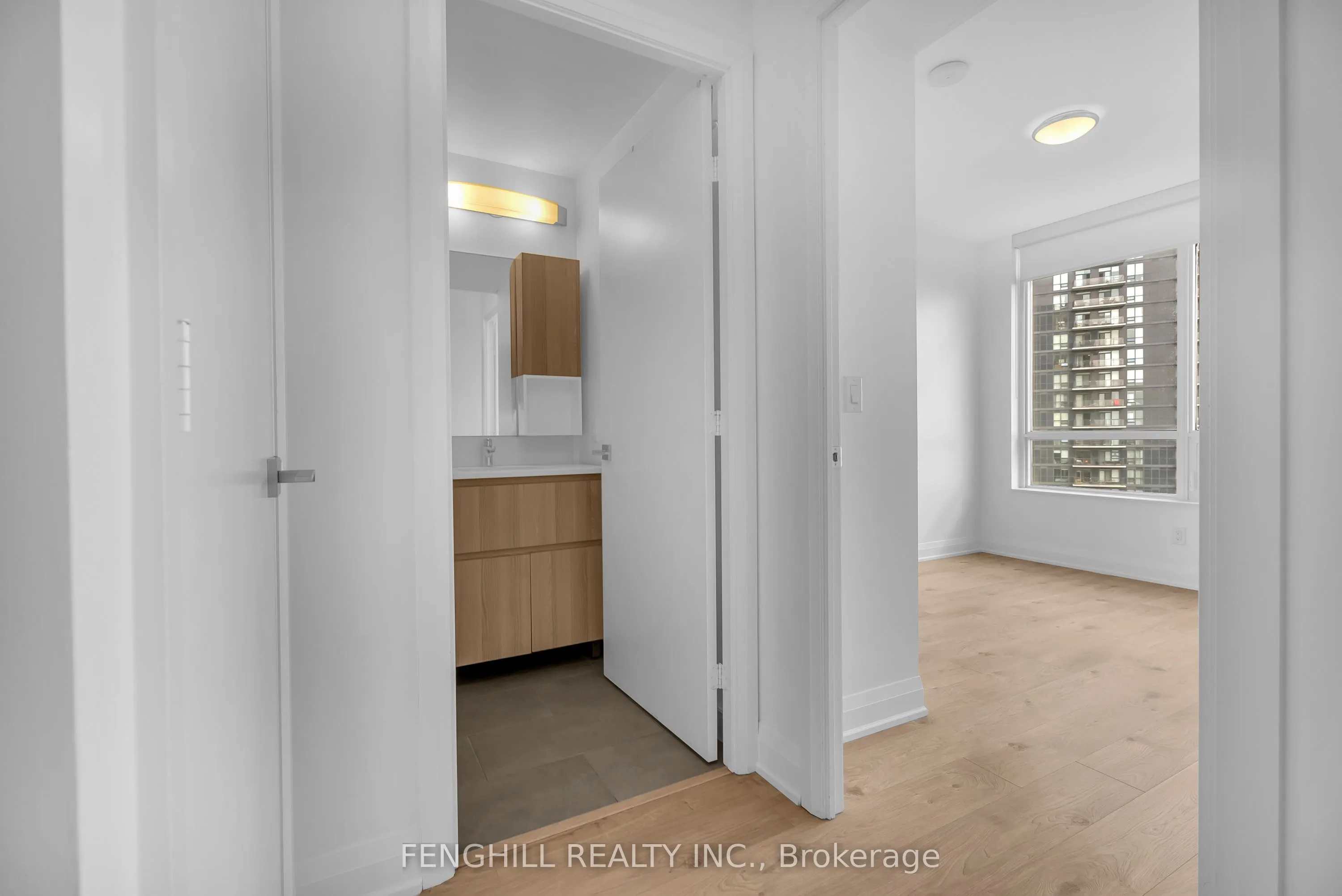 36 Park Lawn Road #3401
