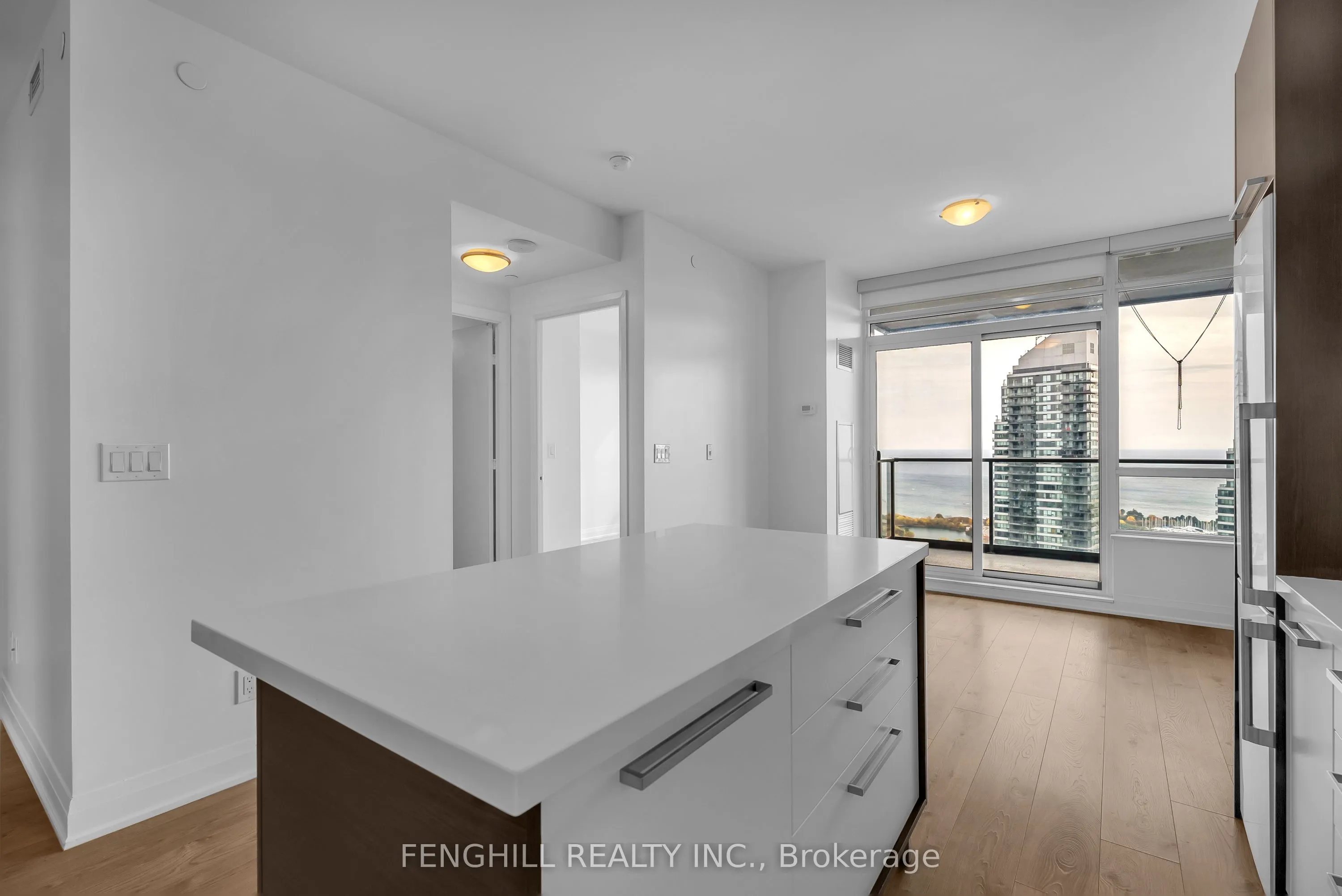 36 Park Lawn Road #3401