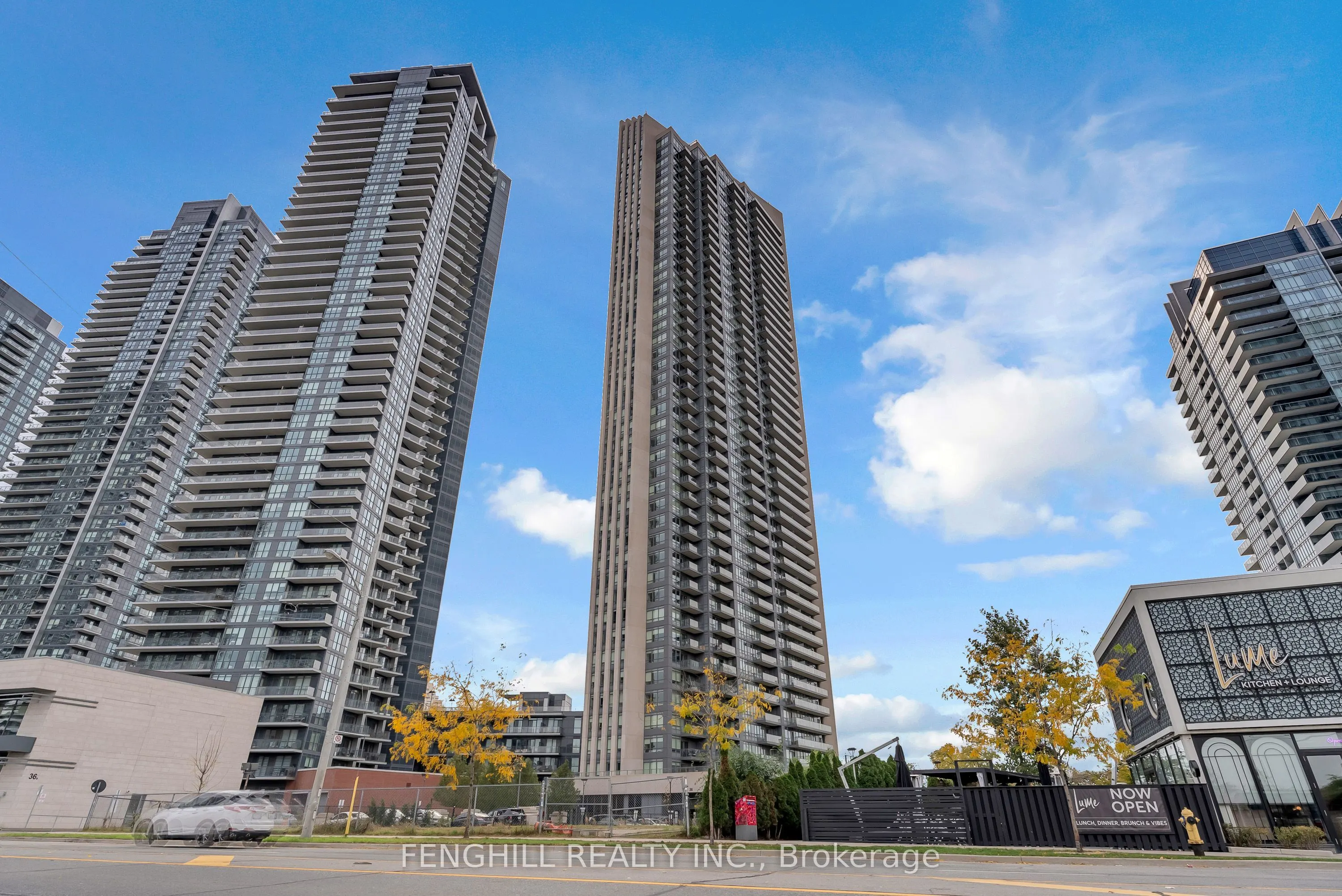 36 Park Lawn Road #3401