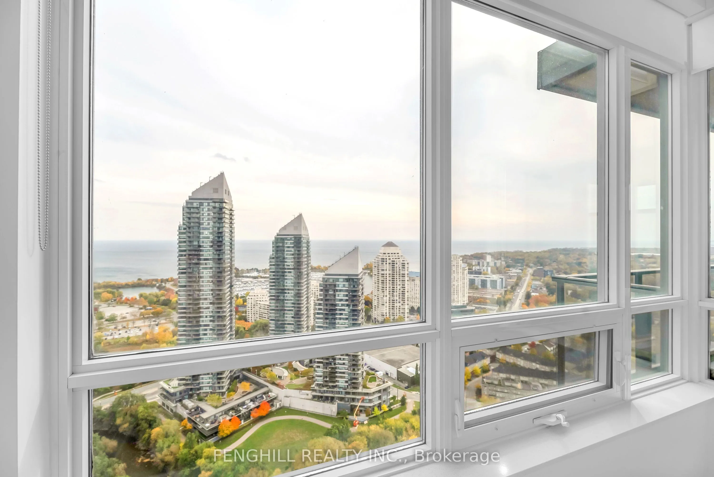 36 Park Lawn Road #3401