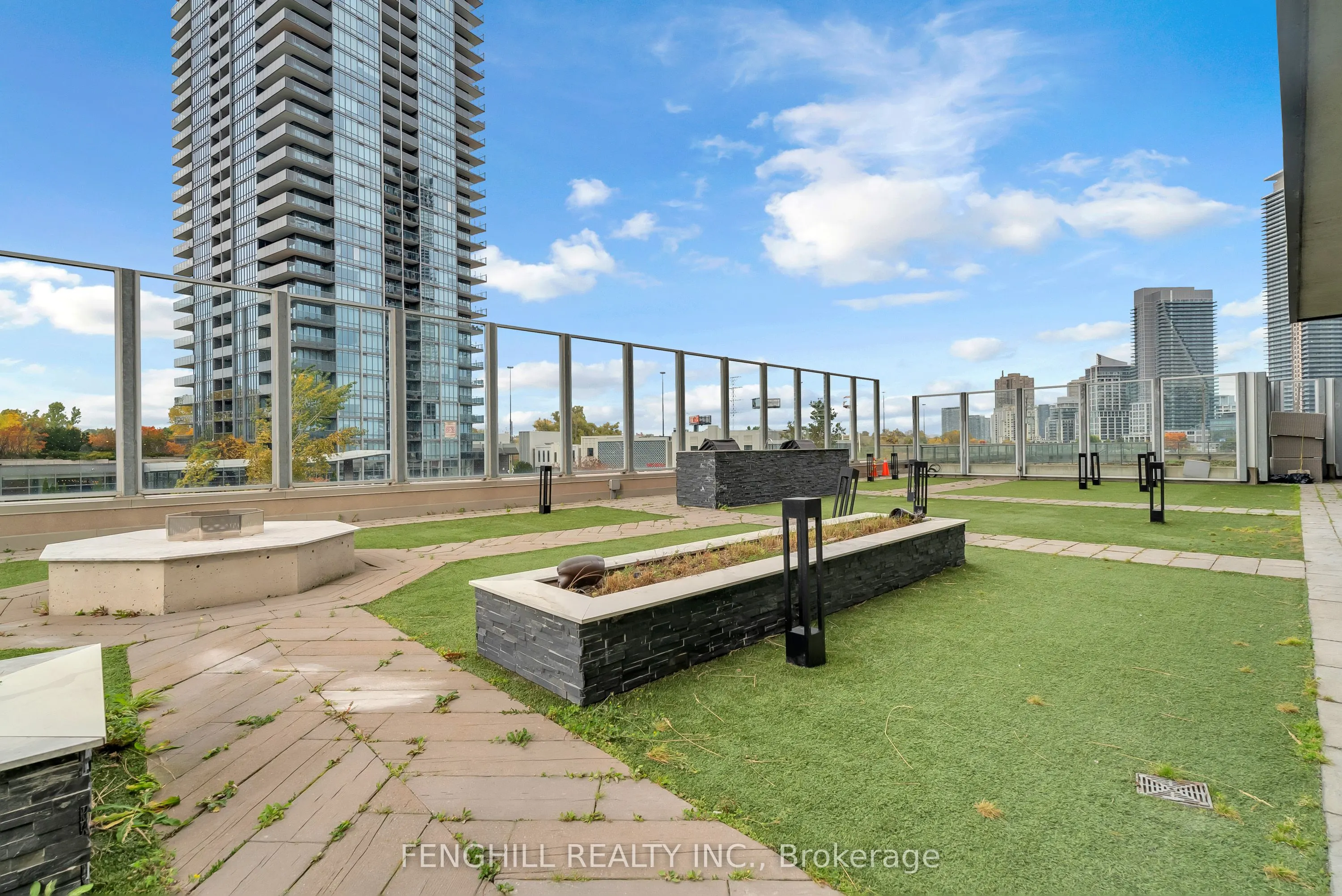 36 Park Lawn Road #3401