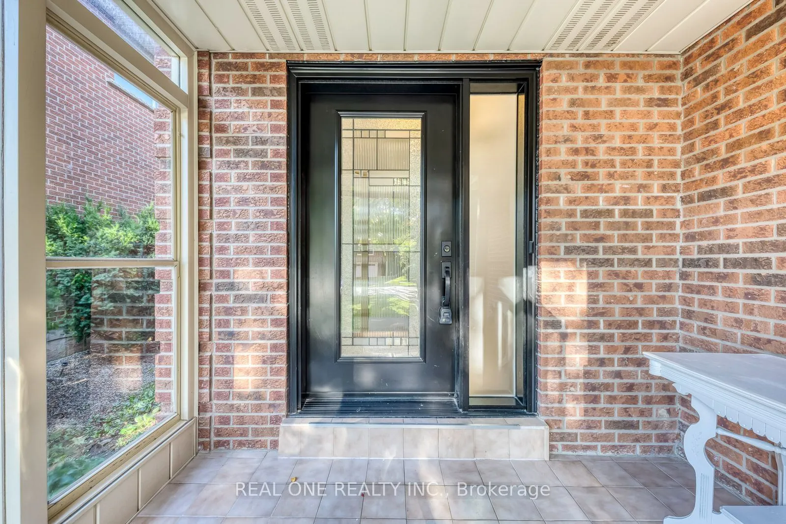 403 Parkridge Crescent