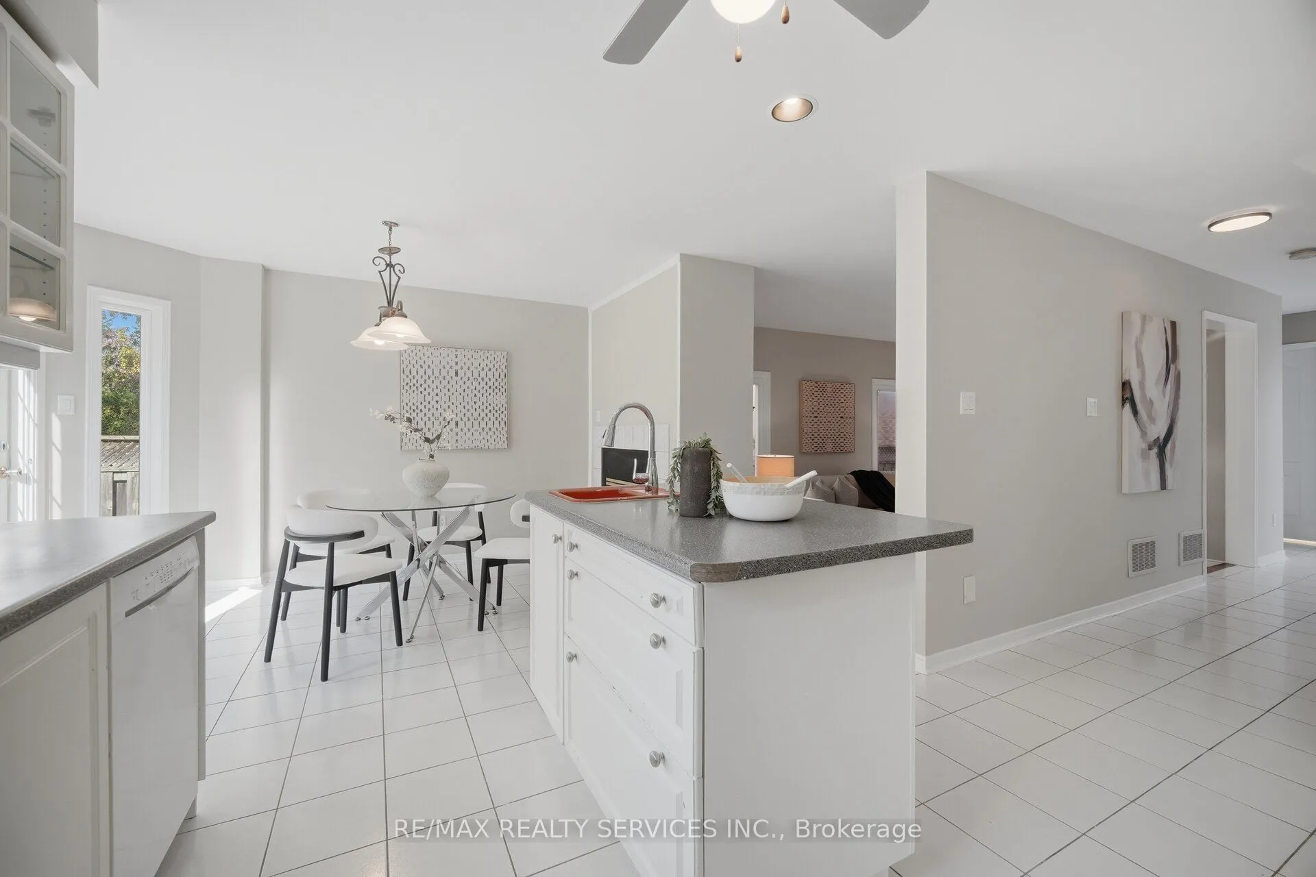 8 Gardenia Way