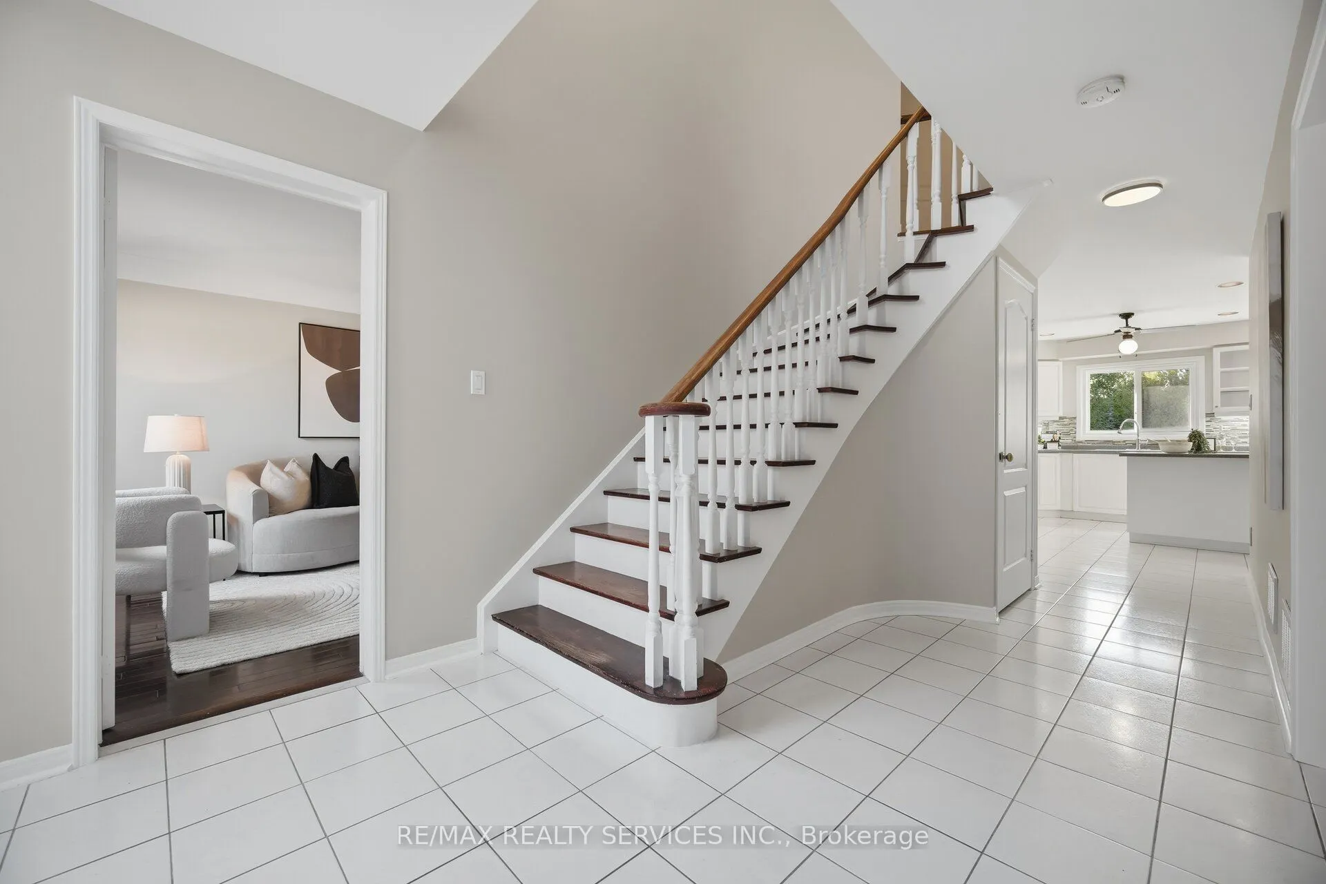 8 Gardenia Way