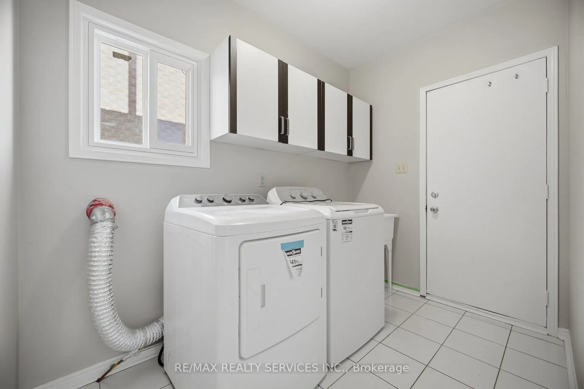 8 Gardenia Way