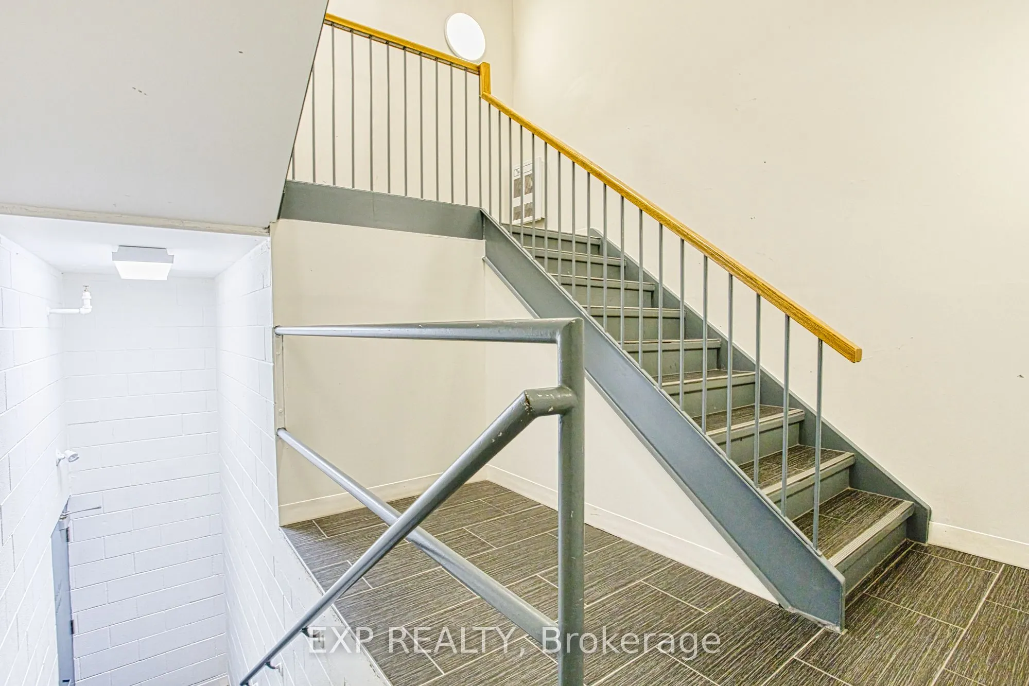 980 Fraser Drive #105