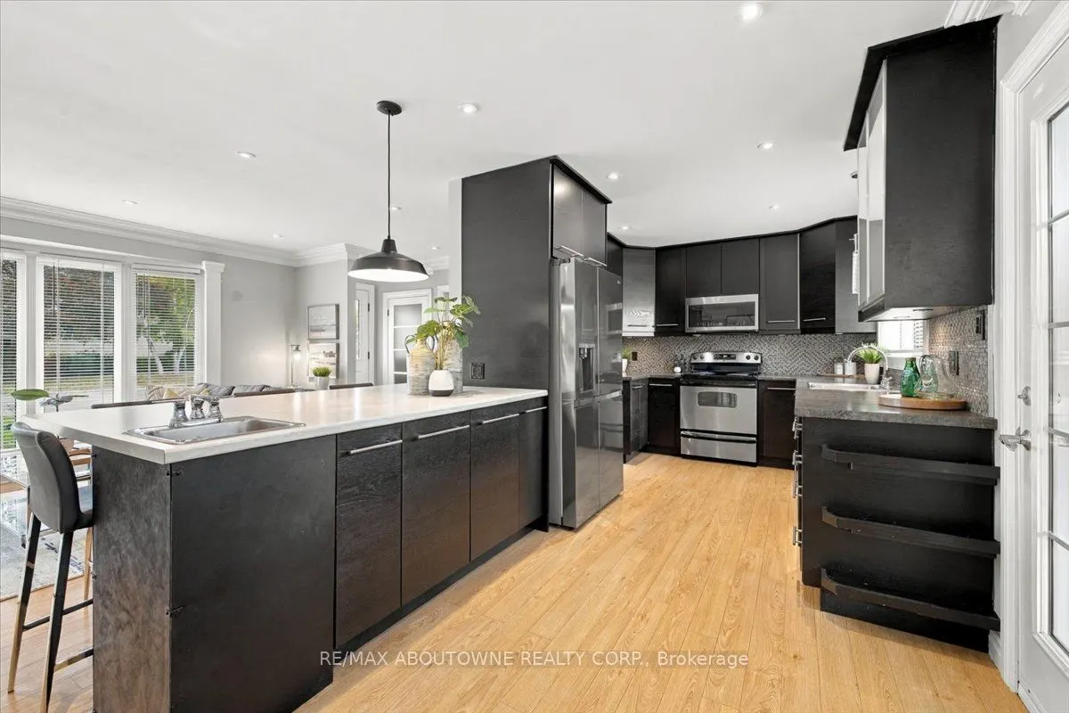 340 Duncombe Drive