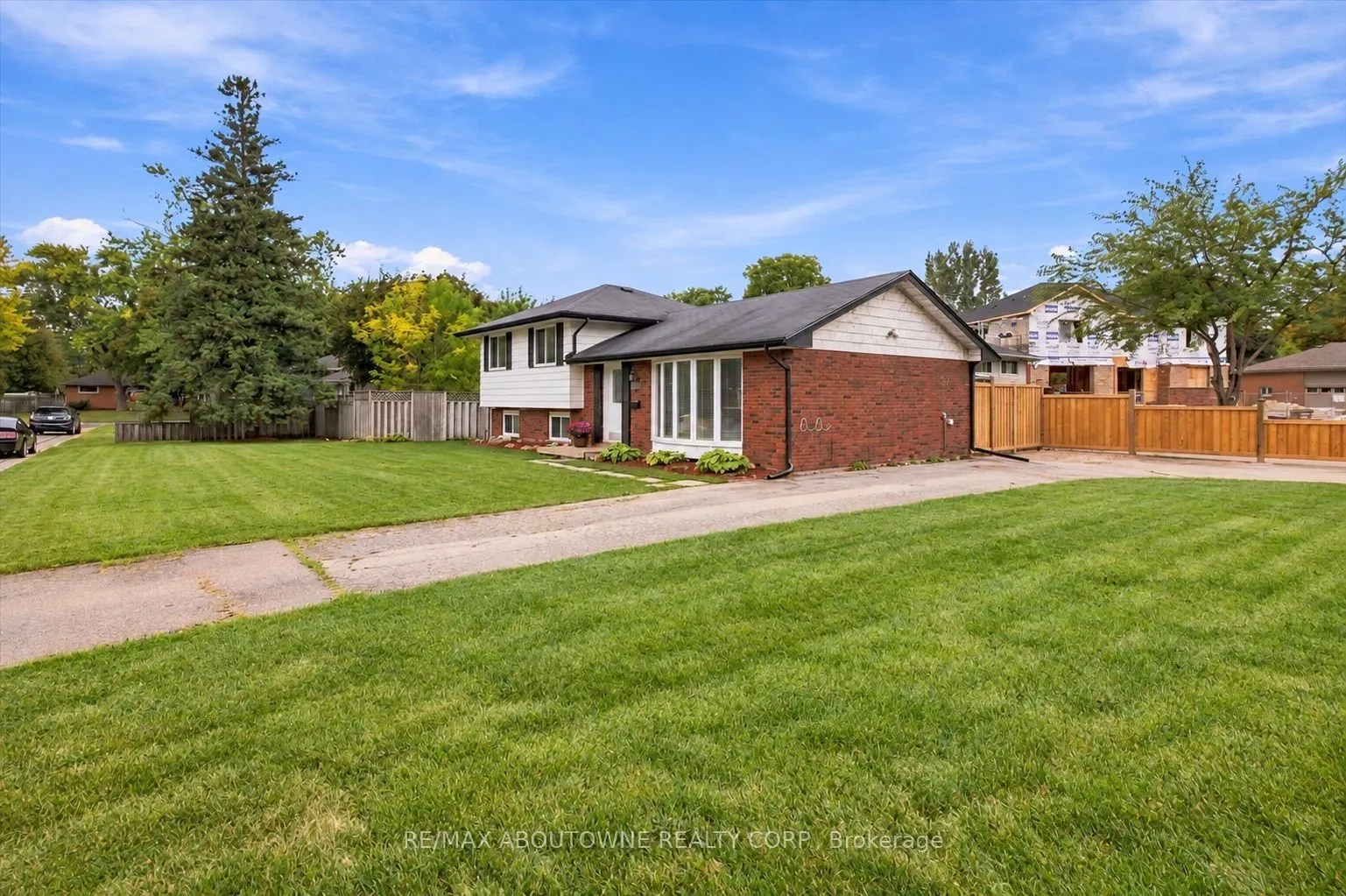 340 Duncombe Drive