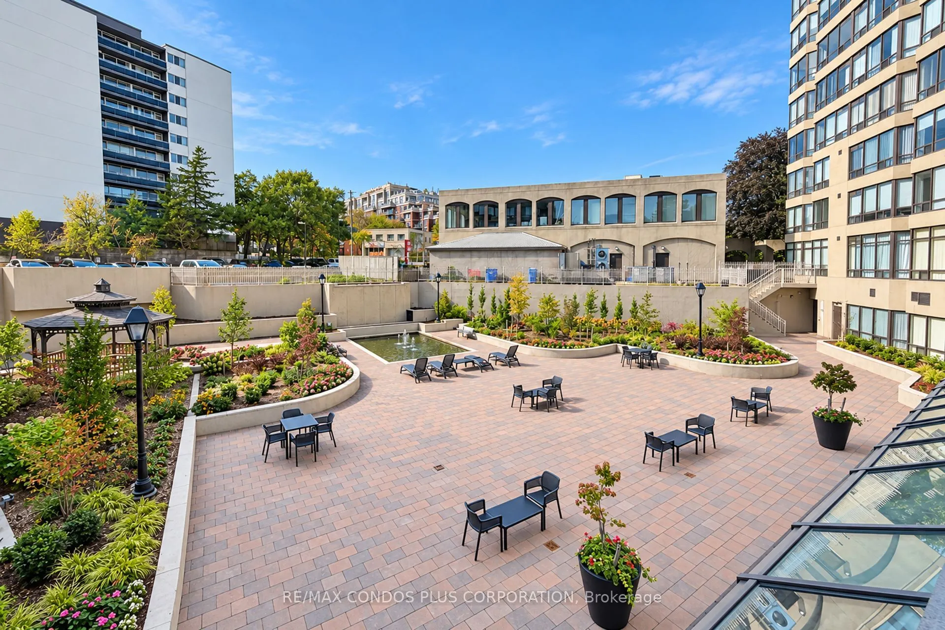 1300 Islington Avenue #2009